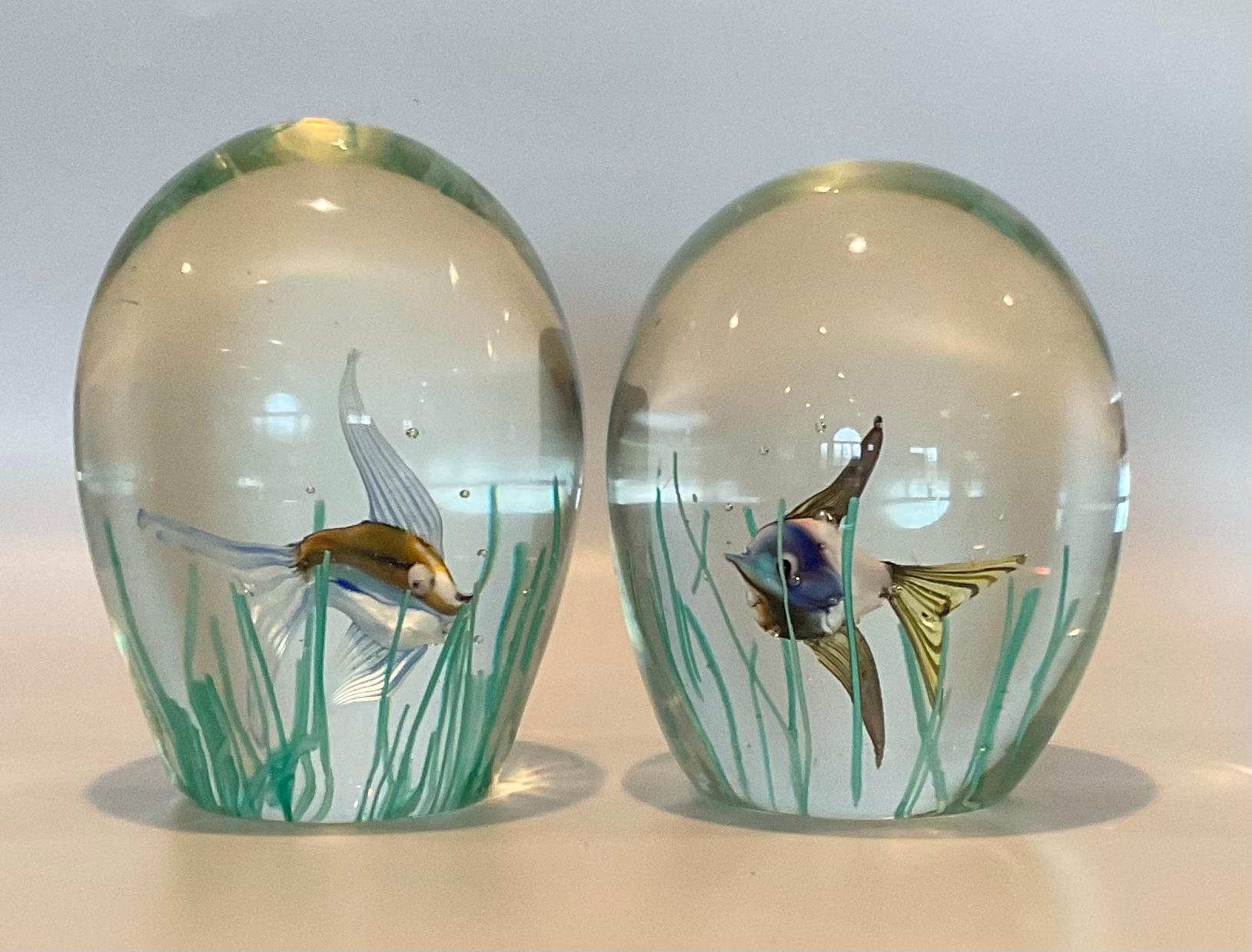 Mid-20th Century Pair Murano Art Glass Barbini Aquarium Paperweight Sculptures with Fish Seaweed For Sale