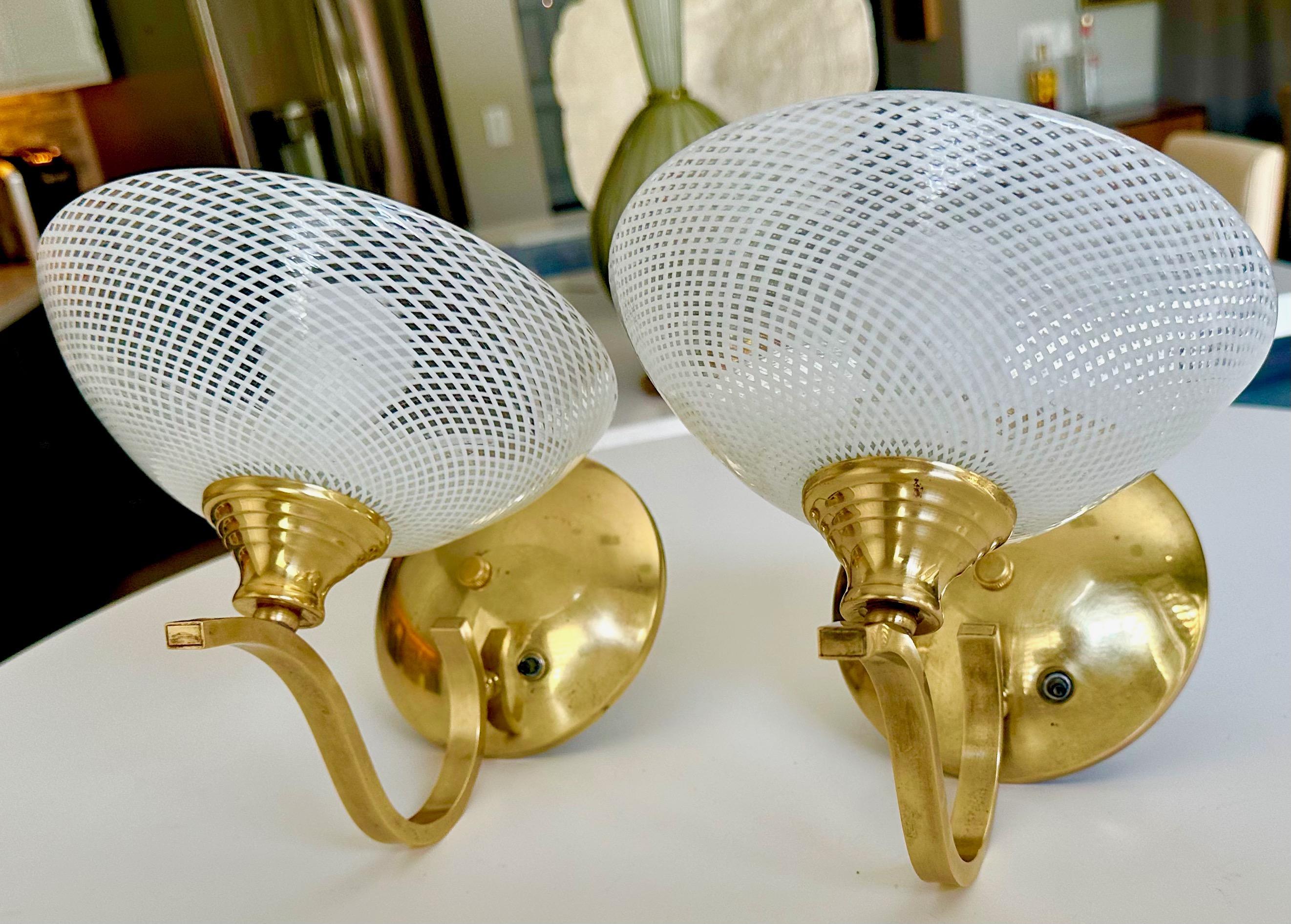 Coppia di lampade in vetro di Murano Deco Mezza Filigrana in vendita 2