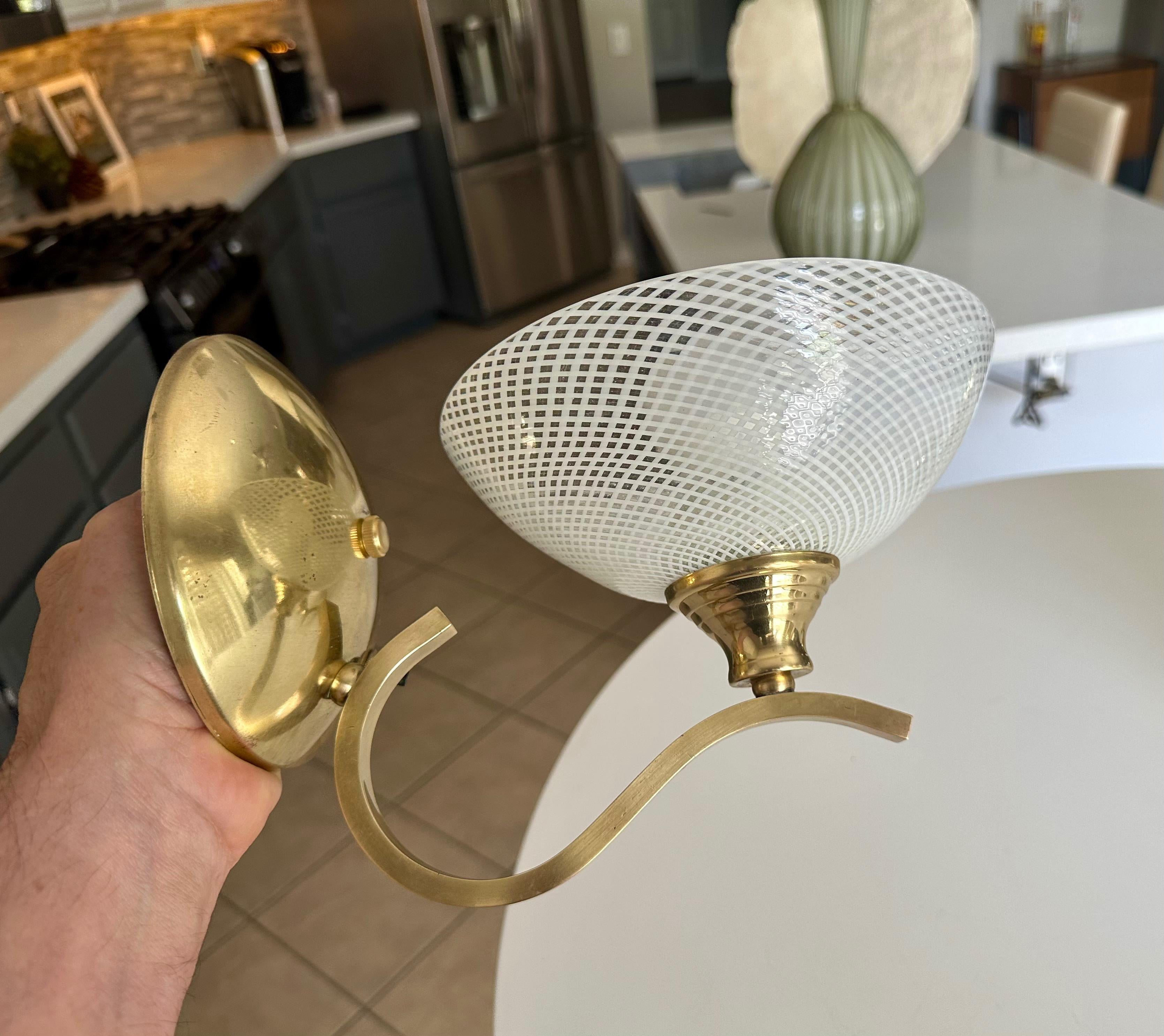 Coppia di lampade in vetro di Murano Deco Mezza Filigrana in vendita 3