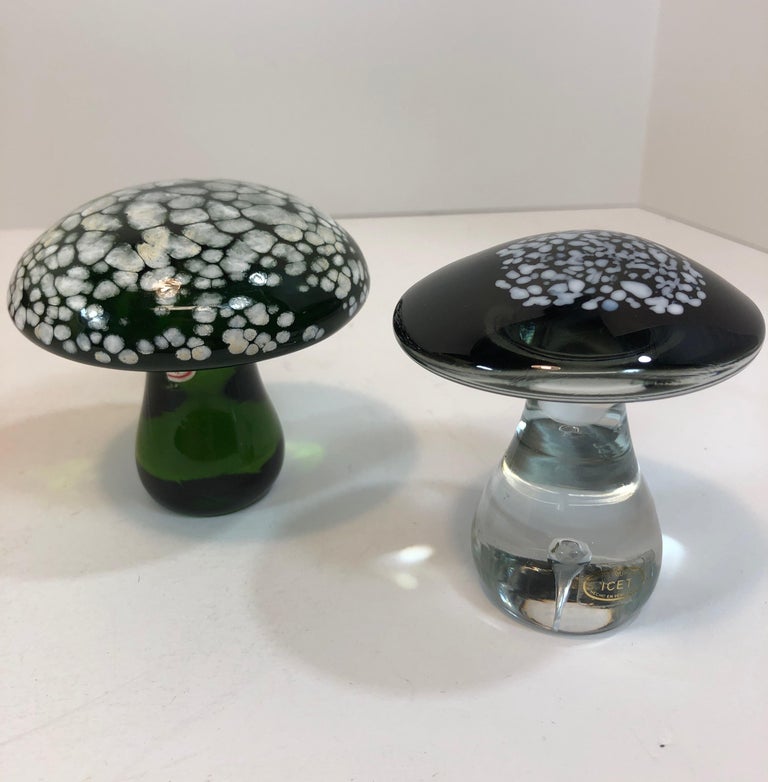 Pair of Murano Italian Art Glass Mushroom Paperweight Sculpture at