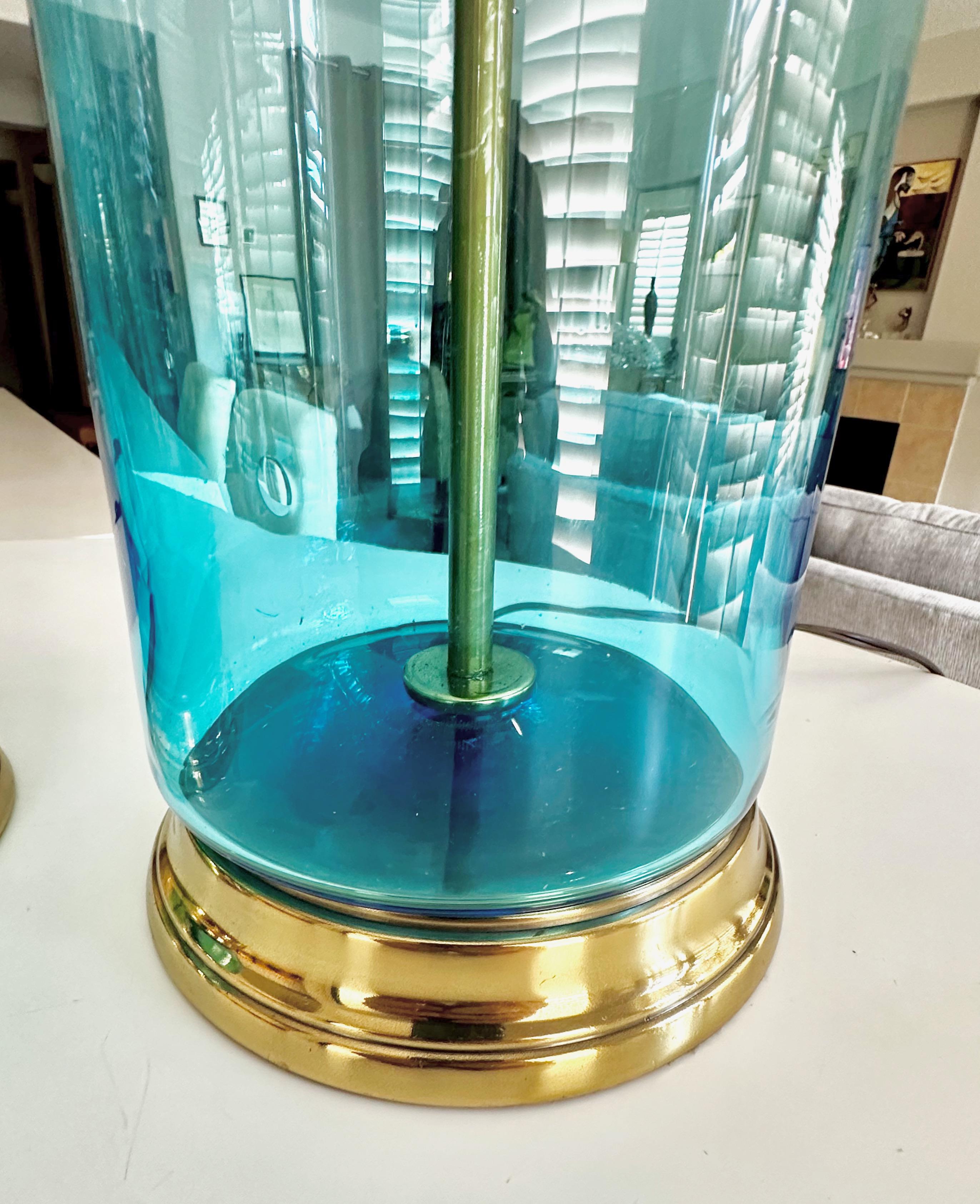 Paire de lampes de bureau italiennes bleu de Murano en vente 8