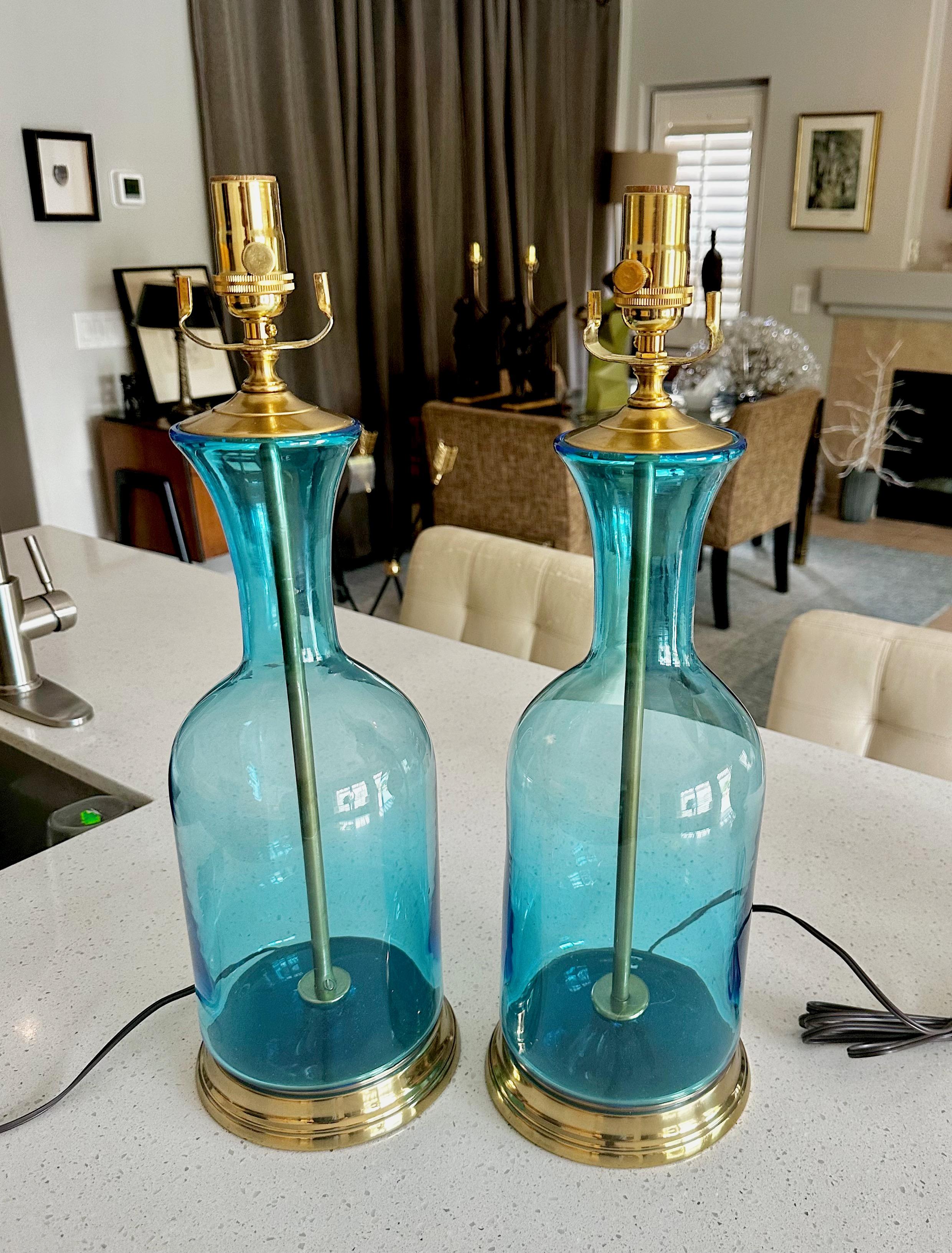 Paire de lampes de bureau italiennes bleu de Murano Bon état - En vente à Palm Springs, CA