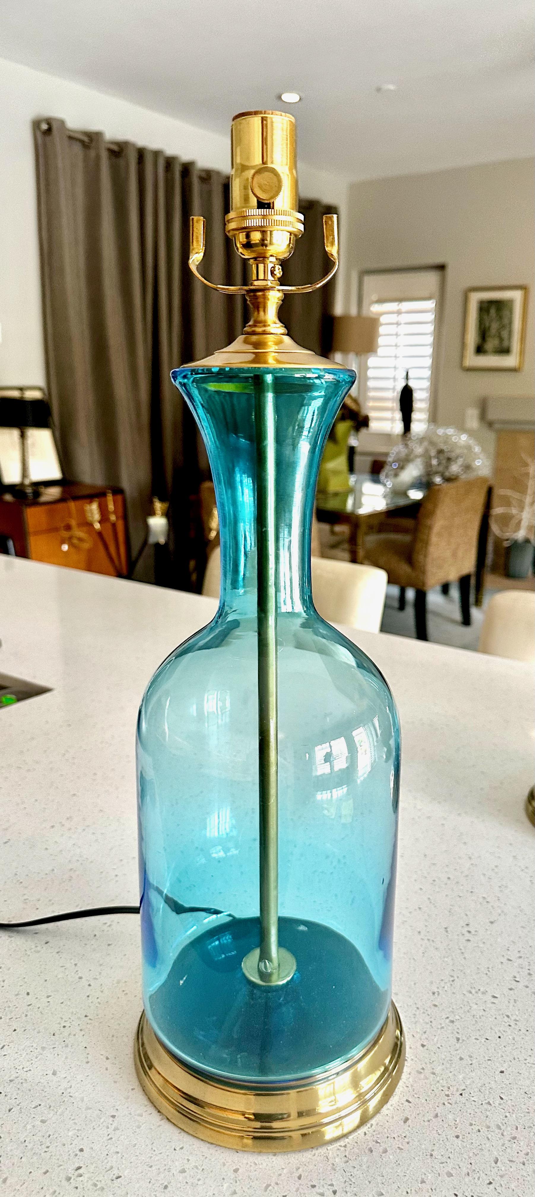 Paire de lampes de bureau italiennes bleu de Murano en vente 1