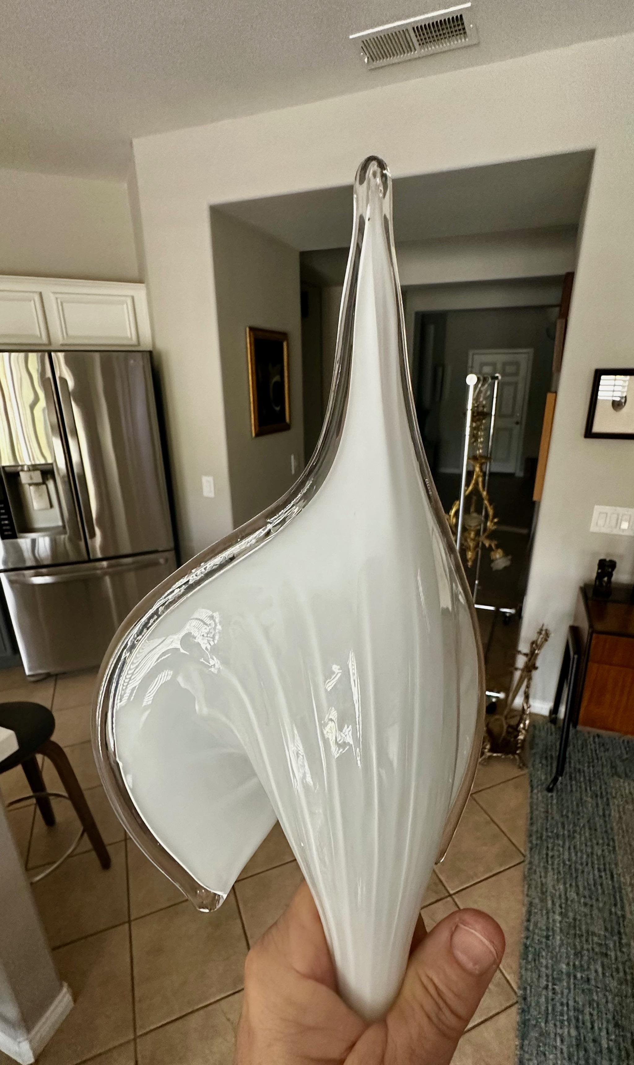 Pair Murano Italian White Calla Lily Glass Wall Sconces en vente 6