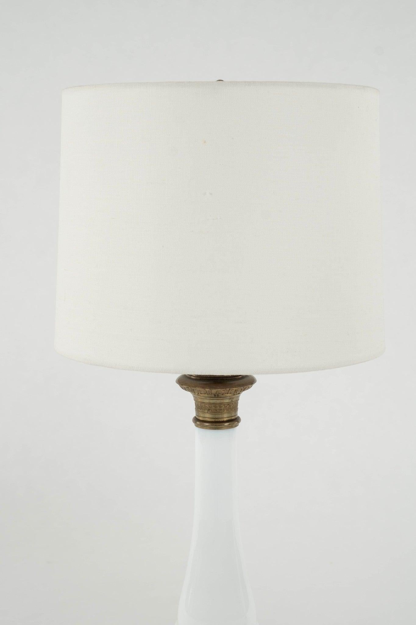 Paire de lampes de table en verre opalin de Murano Bon état - En vente à Houston, TX