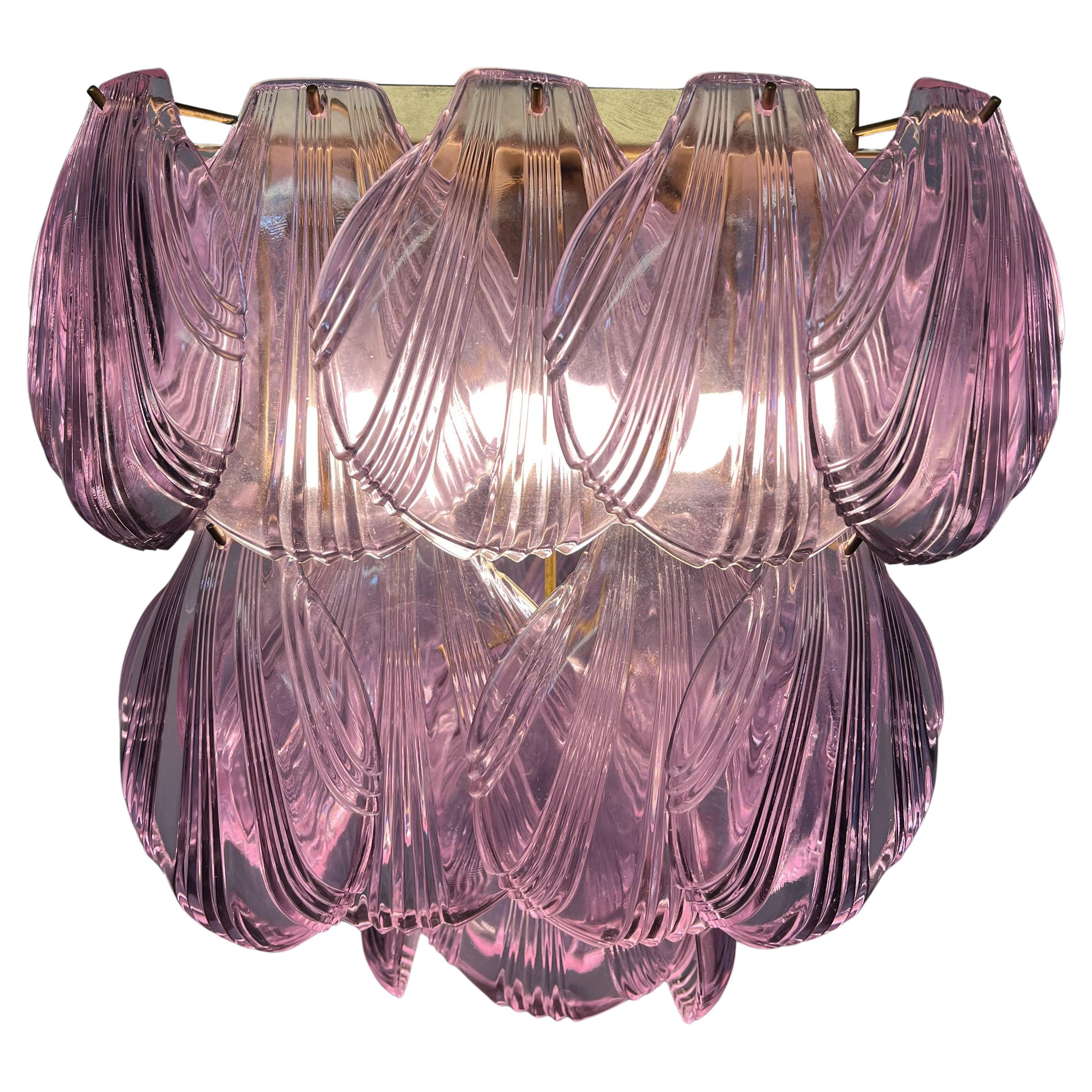 Italiano Coppia di lampadari da soffitto in vetro di Murano a forma di conchiglia in vendita