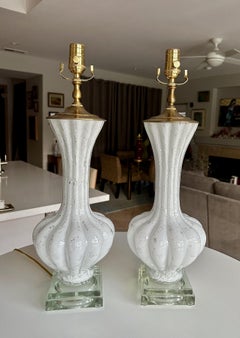 Pareja de lámparas de mesa de cristal de Murano blanco y con inclusiones de plata