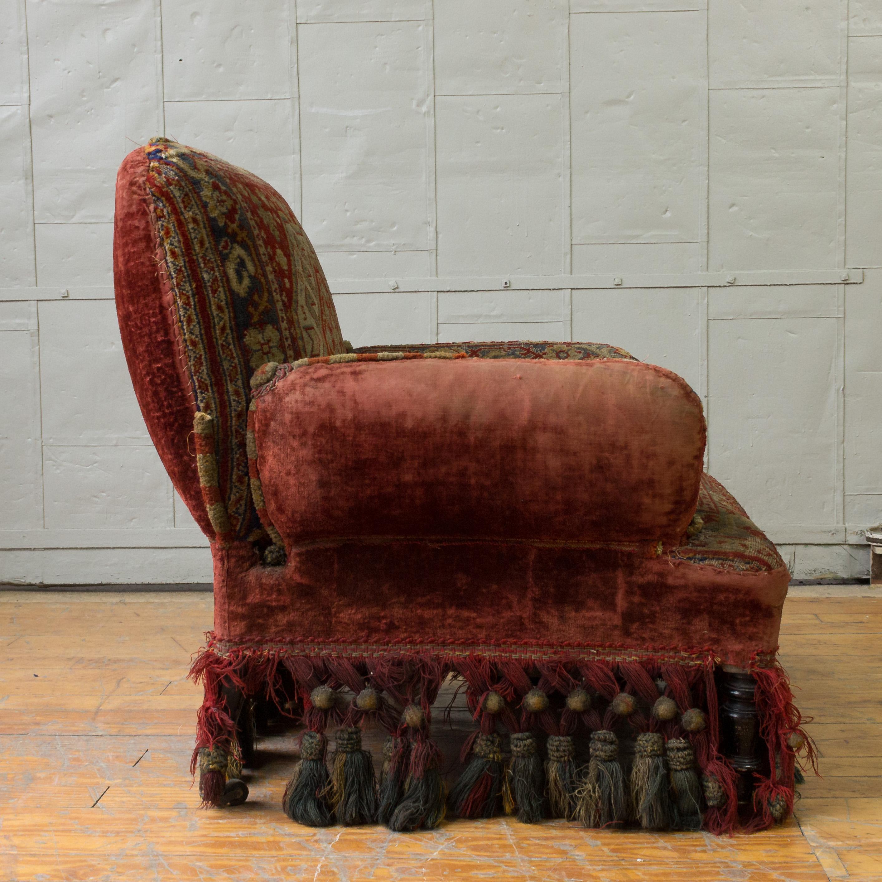 Pair of Napoleon III Armchairs with Tapestry Fabric In Distressed Condition In Buchanan, NY