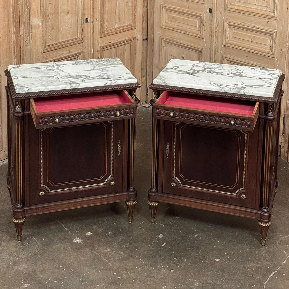 Pair Napoleon III Period Marble Top Mahogany Confituriers ~ Cabinets en venta 8