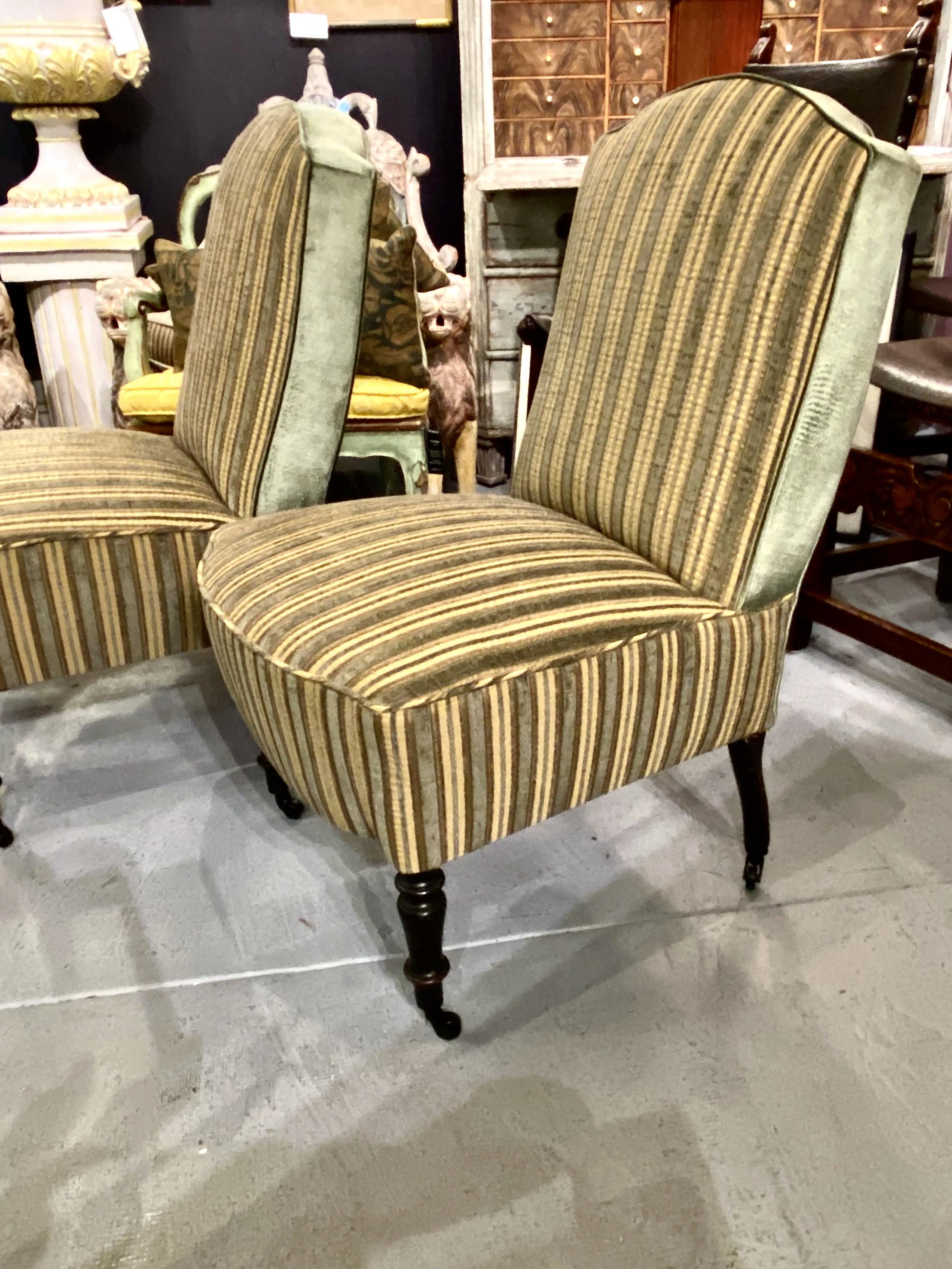 Pair Napoleon III Slipper Chairs In Good Condition For Sale In Pasadena, CA