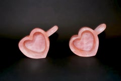 Paire de coupes en forme de coeur en quartz rose naturel pour la Saint-Valentin