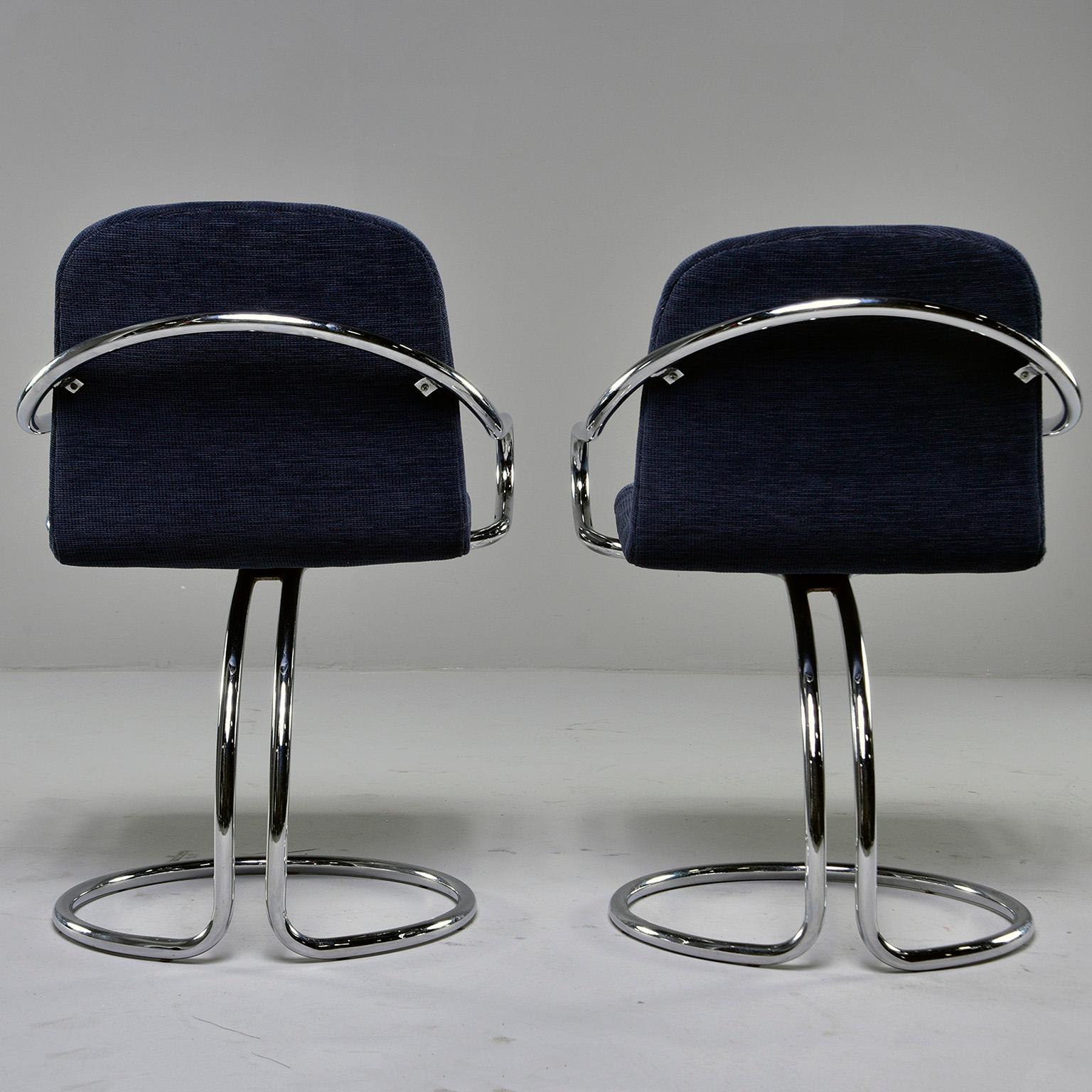 20th Century Pair of Navy Chenille Scoop Armchairs with Chrome Frames For Sale