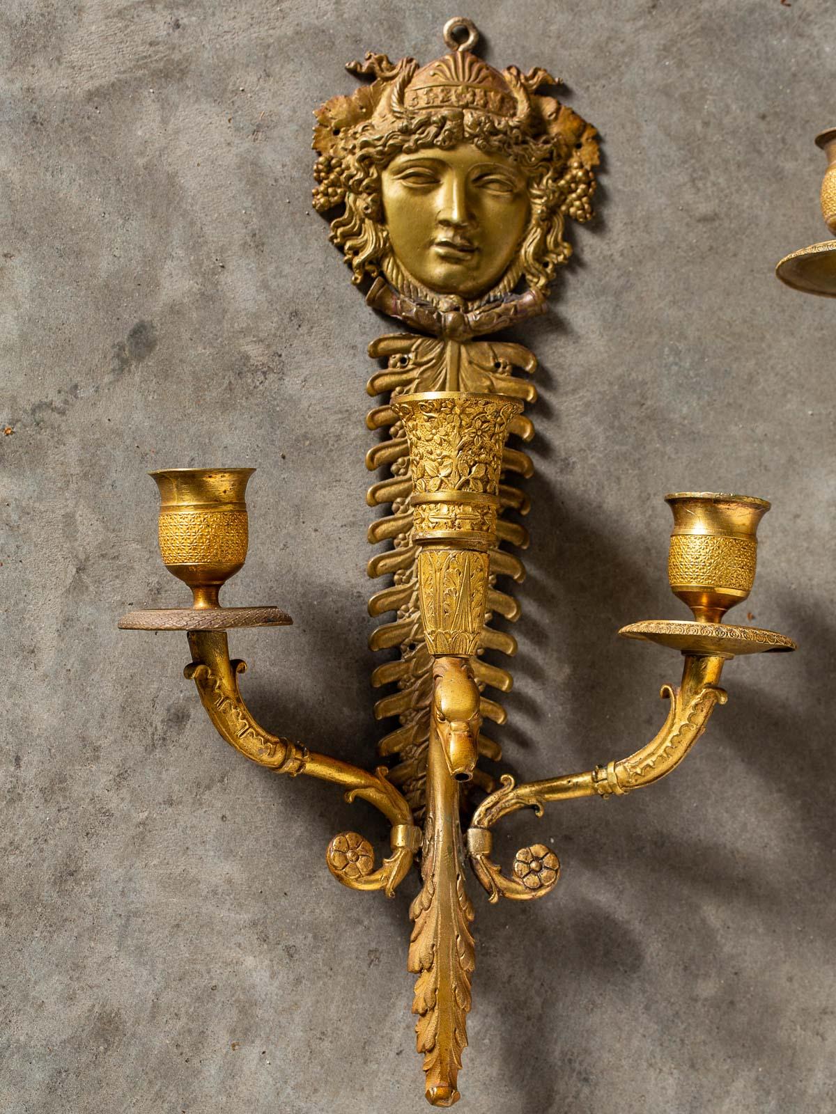 Pair of Neoclassical Antique French Empire Style Gilt Bronze Sconces, circa 1870 In Good Condition For Sale In Houston, TX
