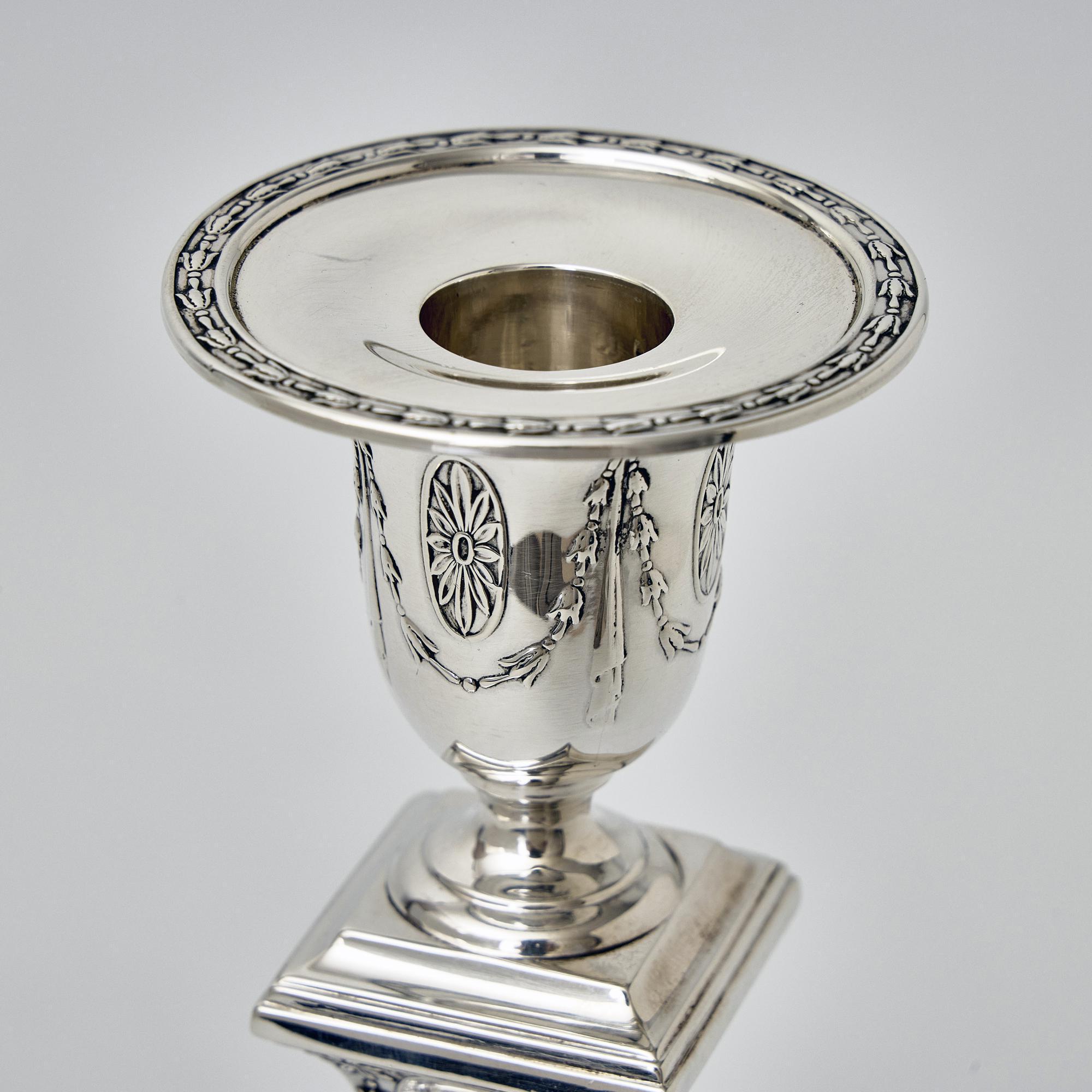 Pair neoclassical antique silver candlesticks In Good Condition In London, GB