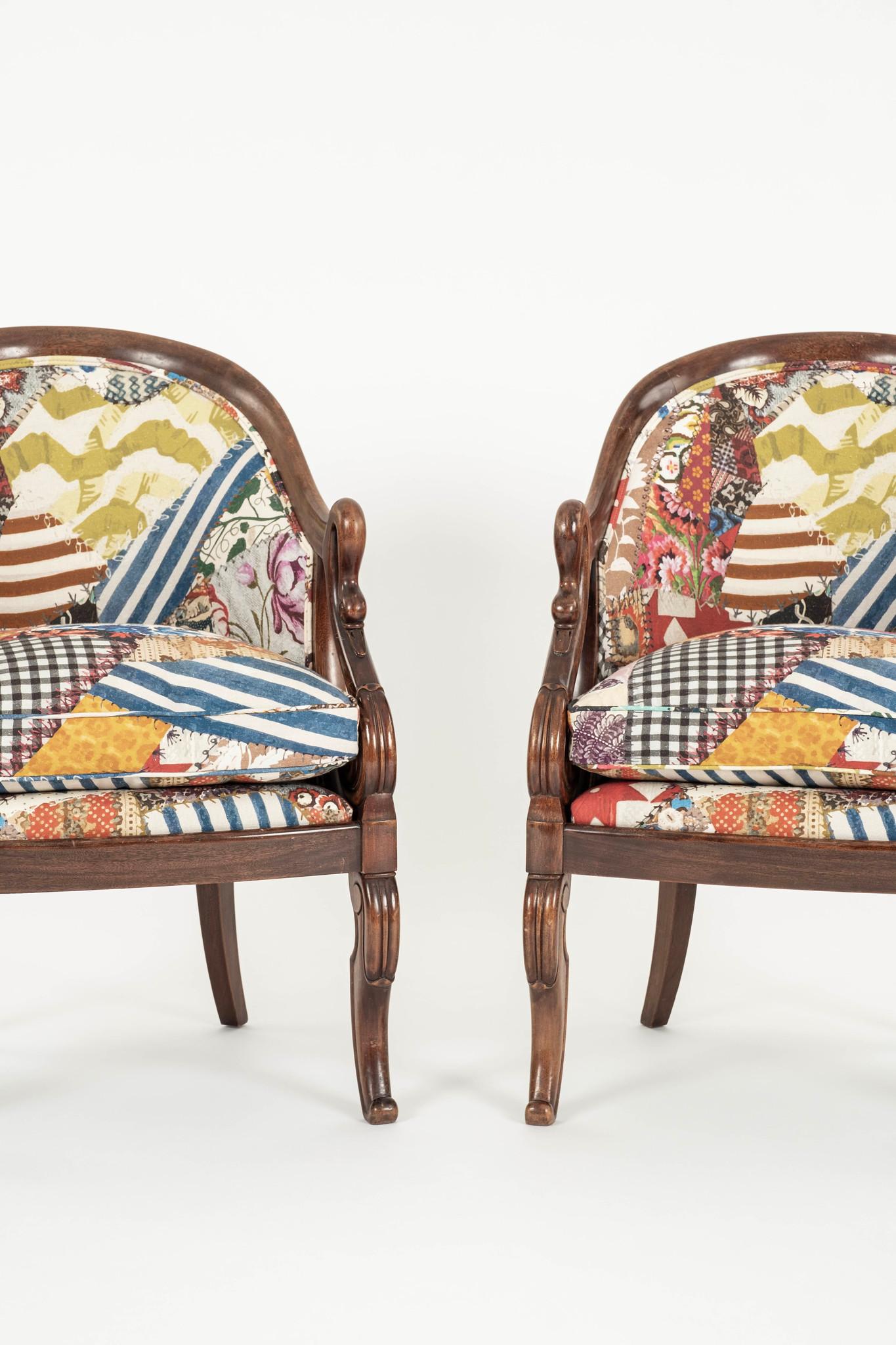 Pair Neoclassical Style Johnson Hartig Libertine Hotch Potch Swan Chairs 7