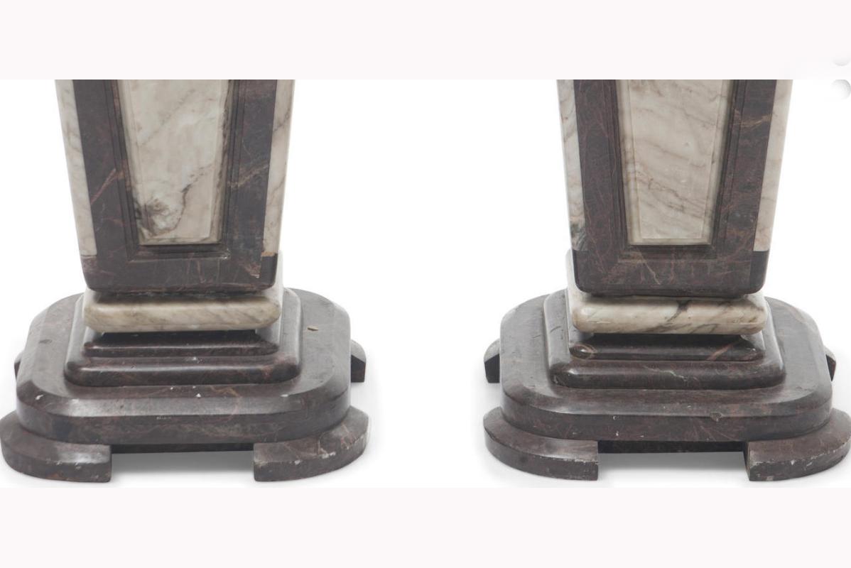 Pair Neoclassical Style Variegated Marble Pedestals In Good Condition In Cypress, CA