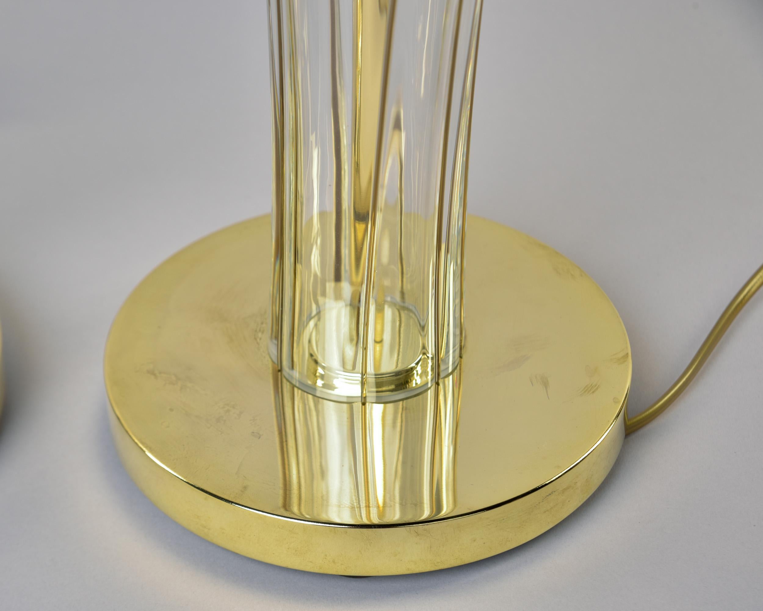 Pair New Clear Glass Italian Lamps with Brass Fittings in vendita 5