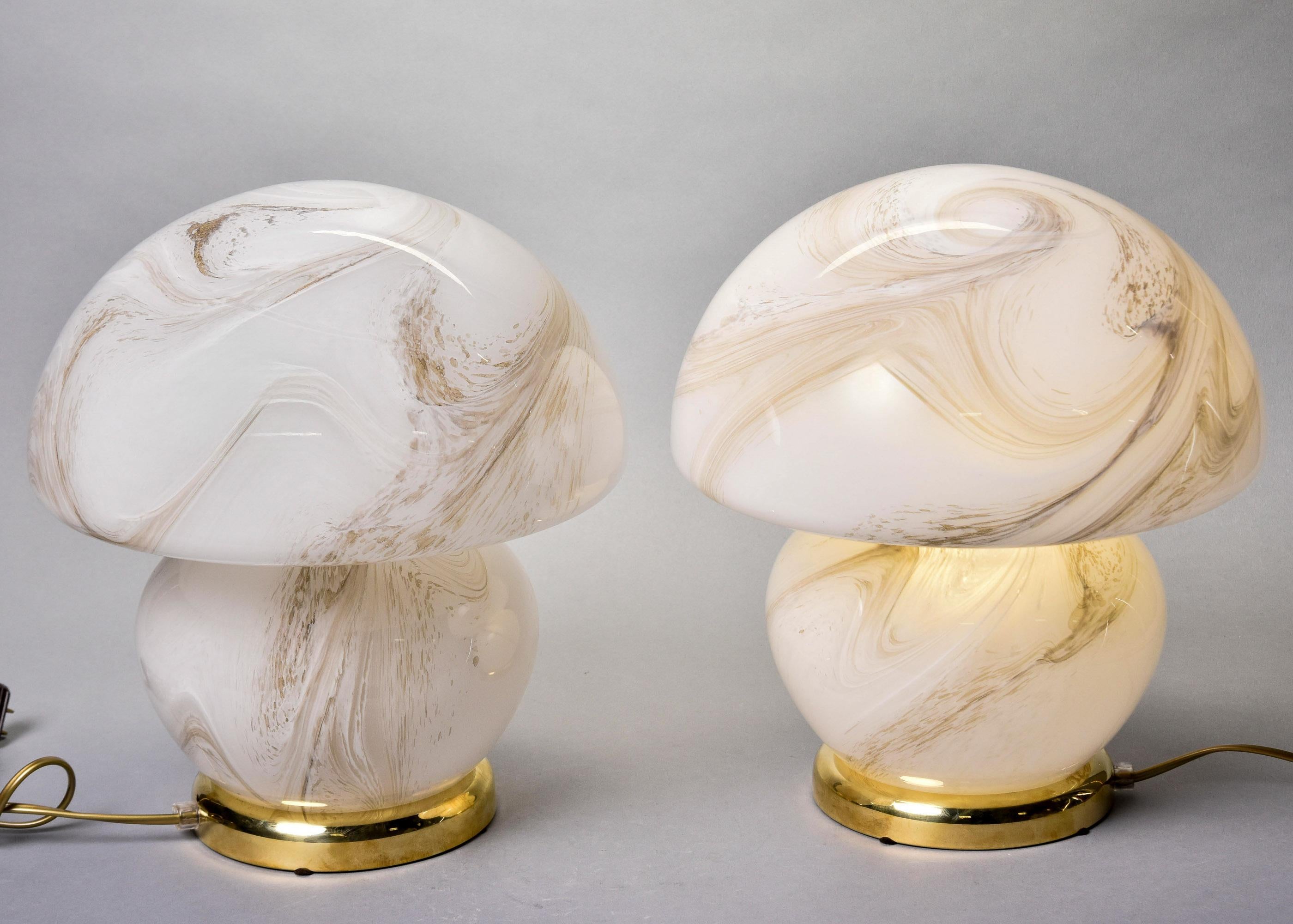 Paire de lampes champignons en verre Murano, neuves en vente 3