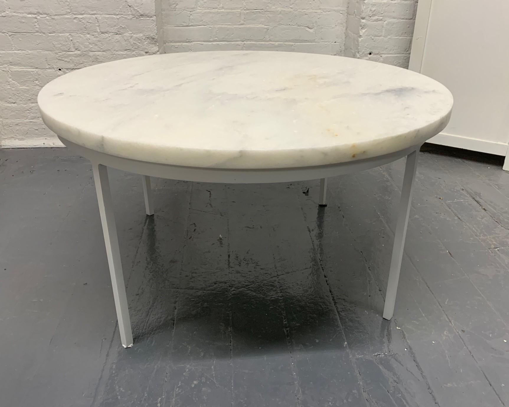Mid-Century Modern Pair of Nicos Zographos Carrara Marble Top Tables For Sale