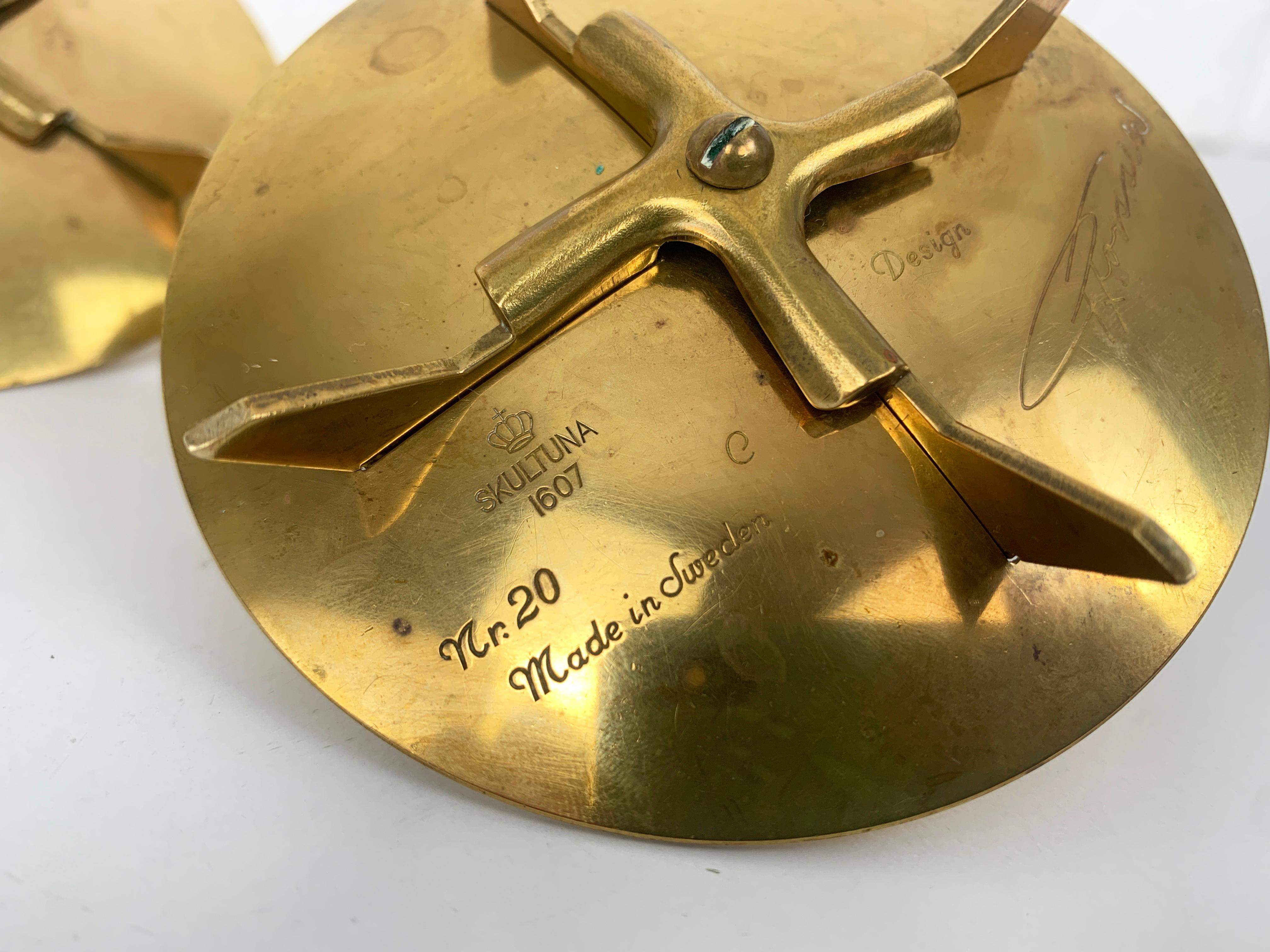 Pair Nr.20 Candlesticks in solid Brass by Pierre Forssell Skultuna Sweden 1960s For Sale 3
