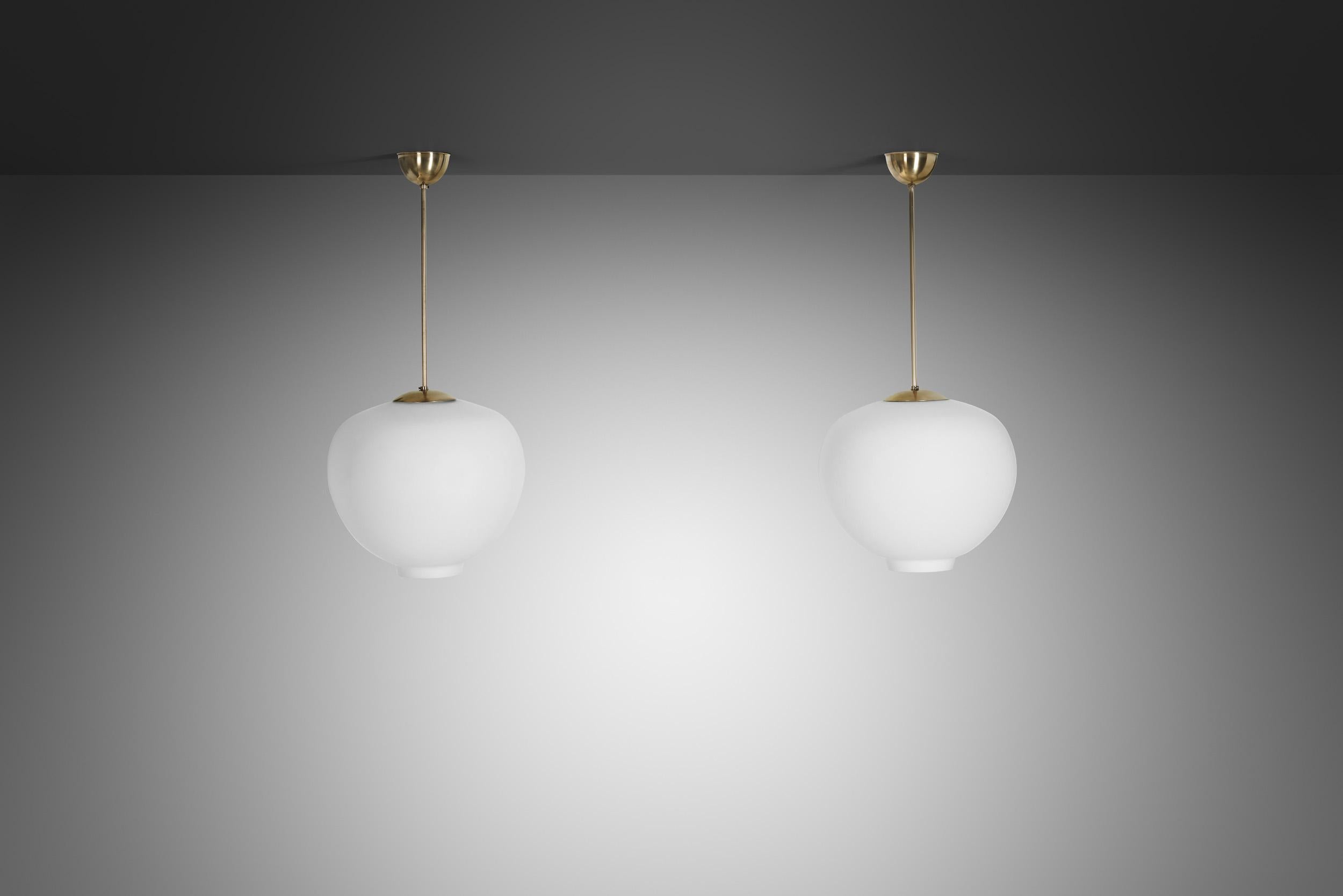 Mid-Century moderno Coppia di lampade a sospensione 