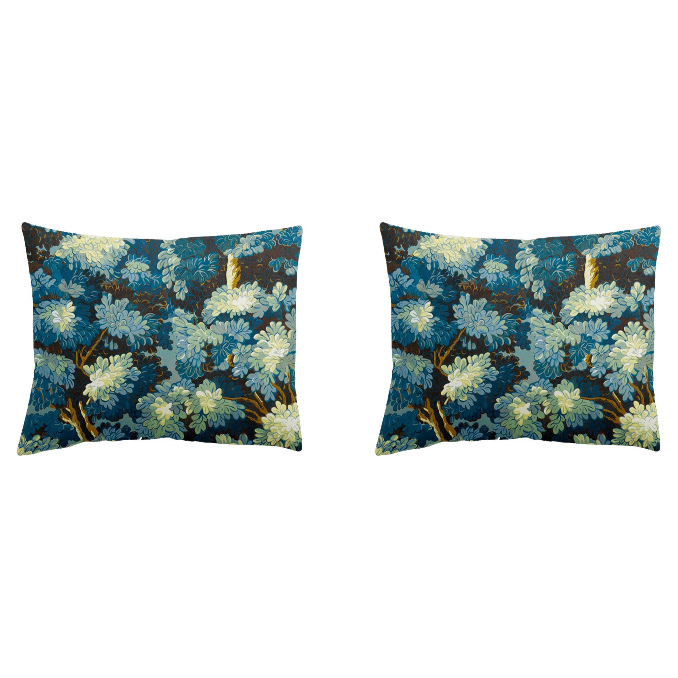 Pair of 12 x 16 Linen Pillows - Joli Boise Motif - Made in Paris For Sale