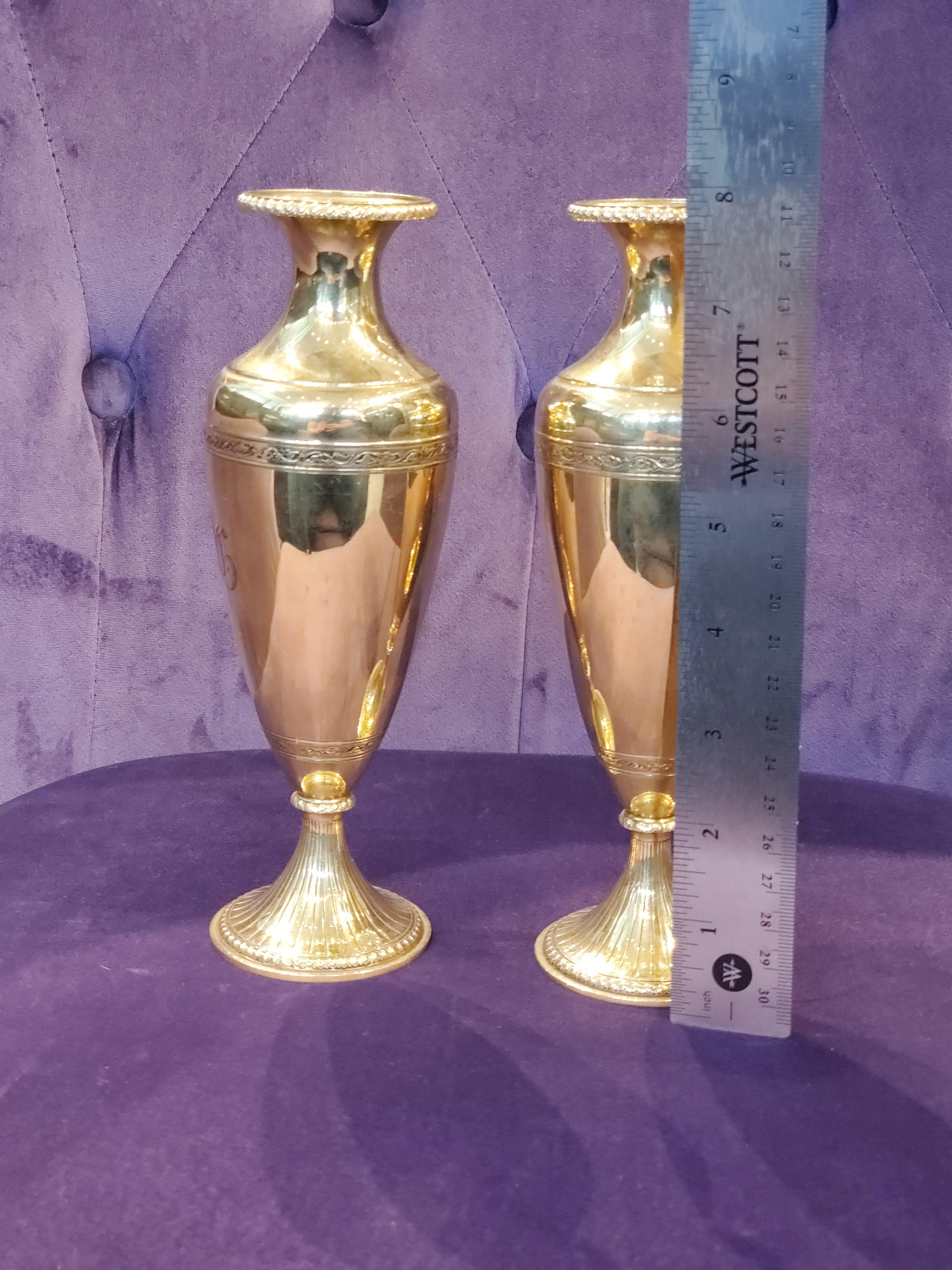 Pair of 14 Karat Gold Flower Vases In Excellent Condition For Sale In New York, NY