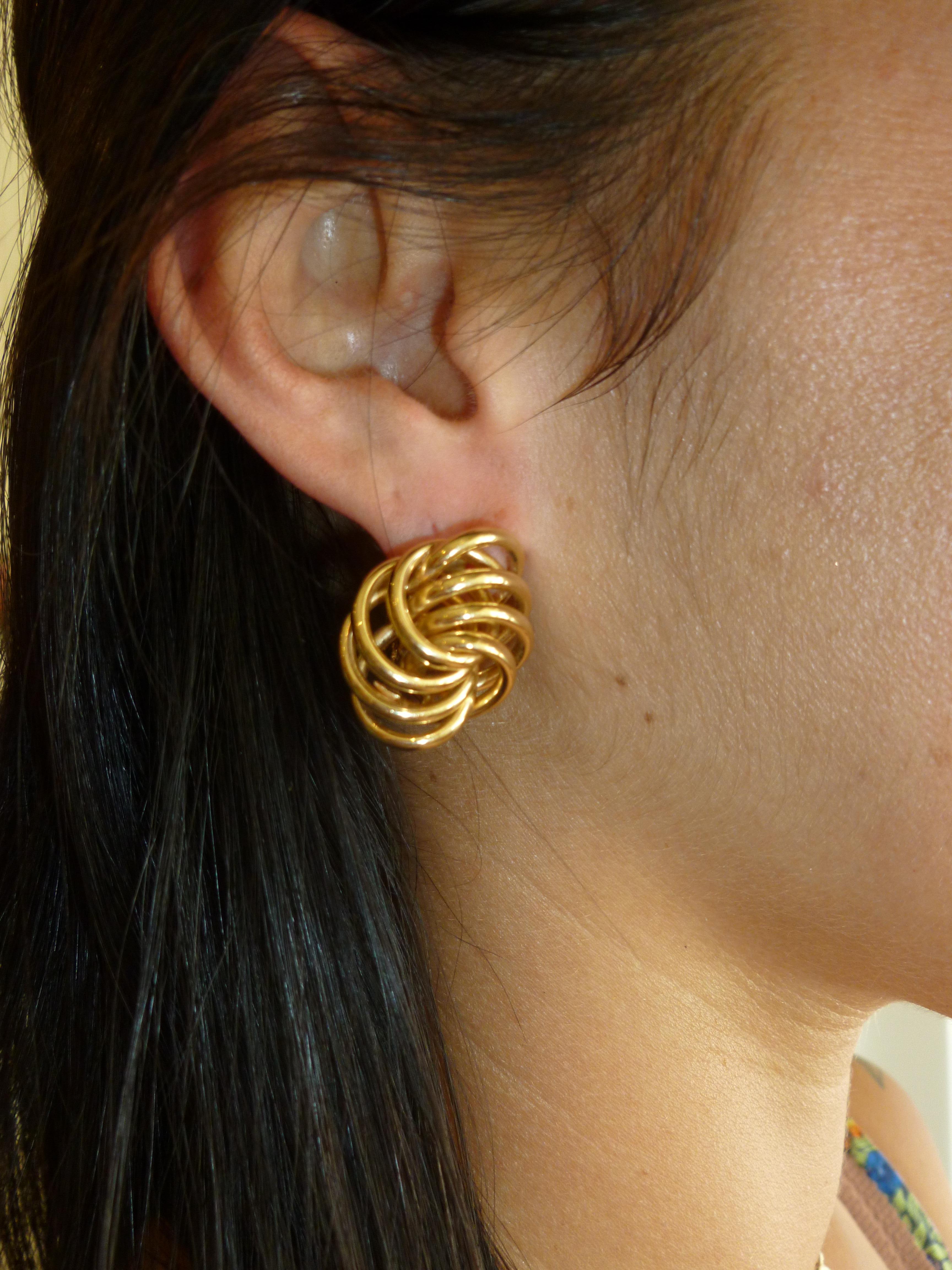 Pair of 14 Karat Gold Pierced Lever Back Sculptural Earrings Vintage 5