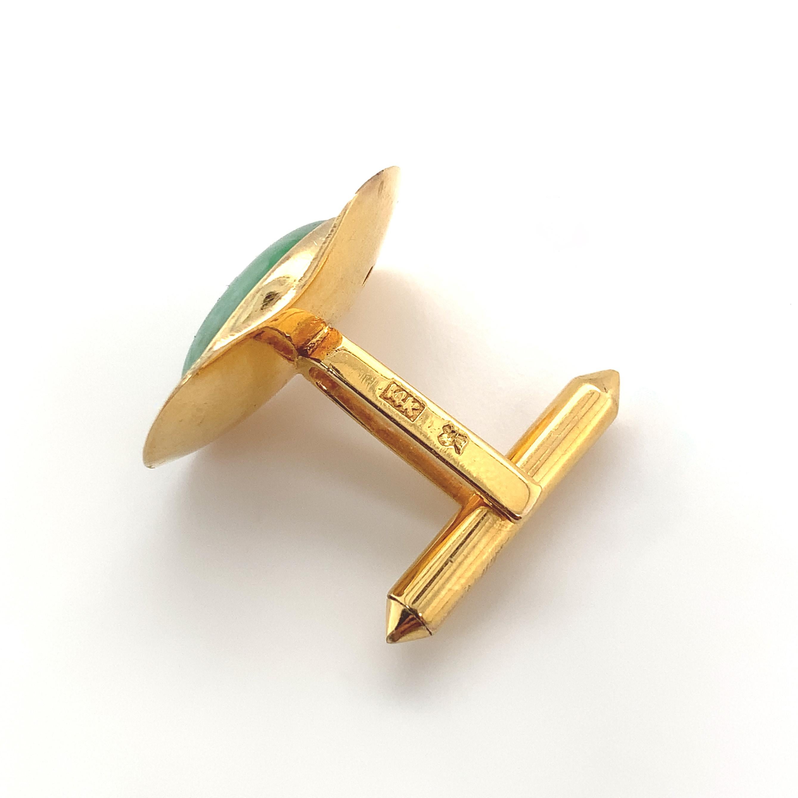 Taglio ovale Coppia di gemelli in oro 14K con giada e giadeite con rapporto GIA in vendita