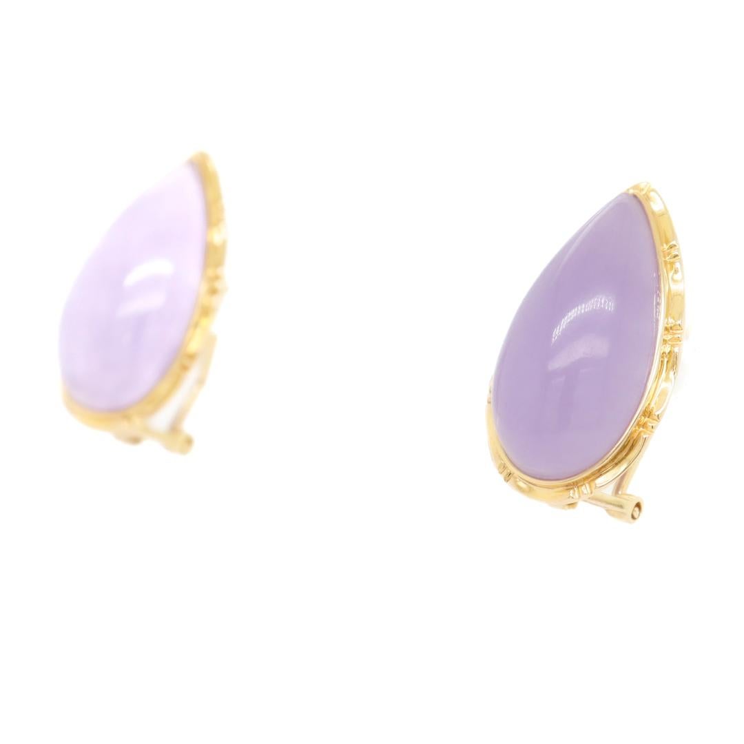 Women's Pair of 14k Gold and Lavender Jade Teardrop Cabochon Earrings For Sale