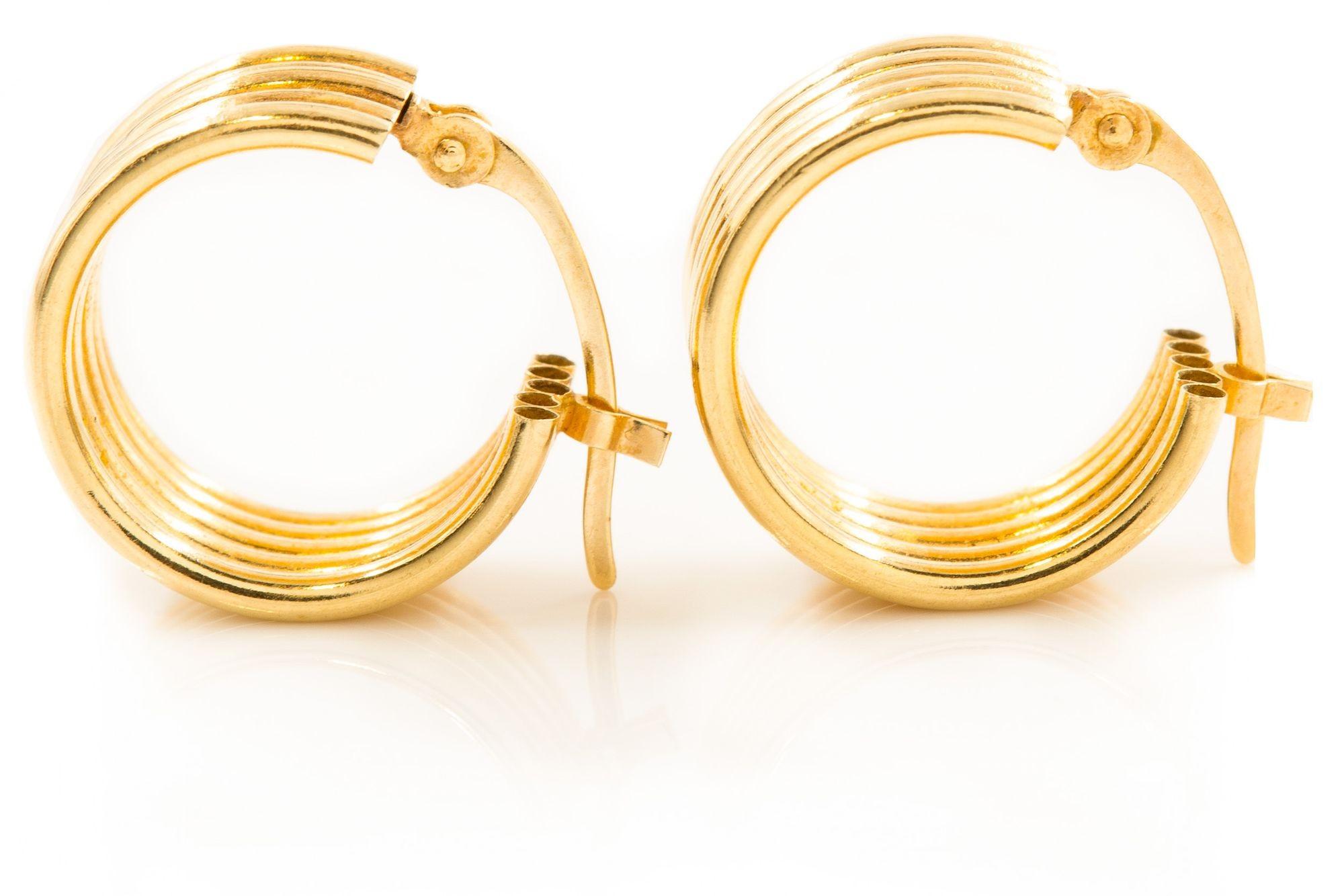 Pair of 14K Yellow Gold Ribbed Huggie Earrings For Sale 1