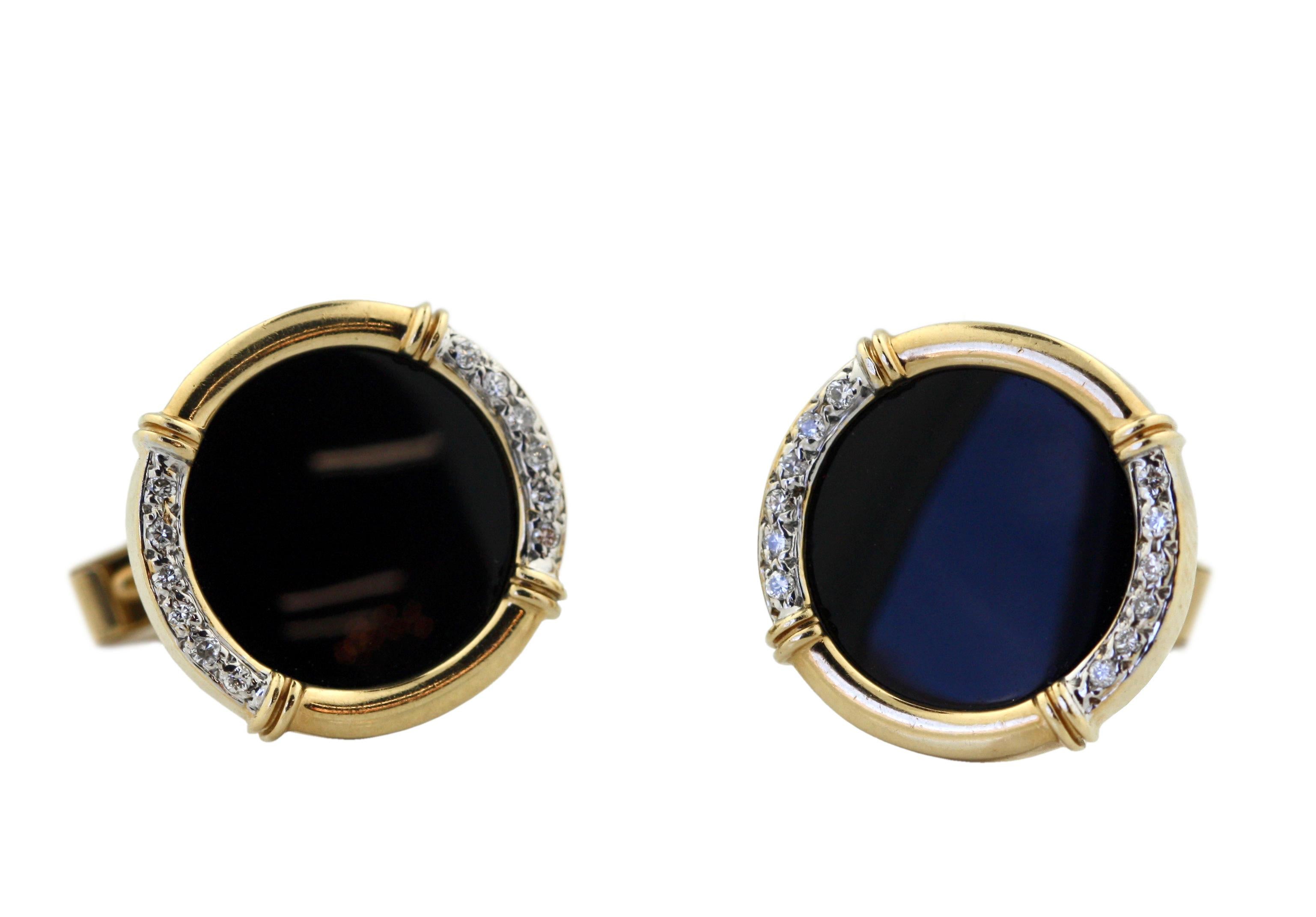 Pair of 14kt Yellow Gold, Onyx and Diamond Cufflinks In Good Condition For Sale In Palm Beach, FL