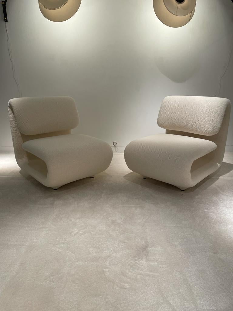 Paire de chaises basses de la série 1500 d'Etienne Henri Martin 12