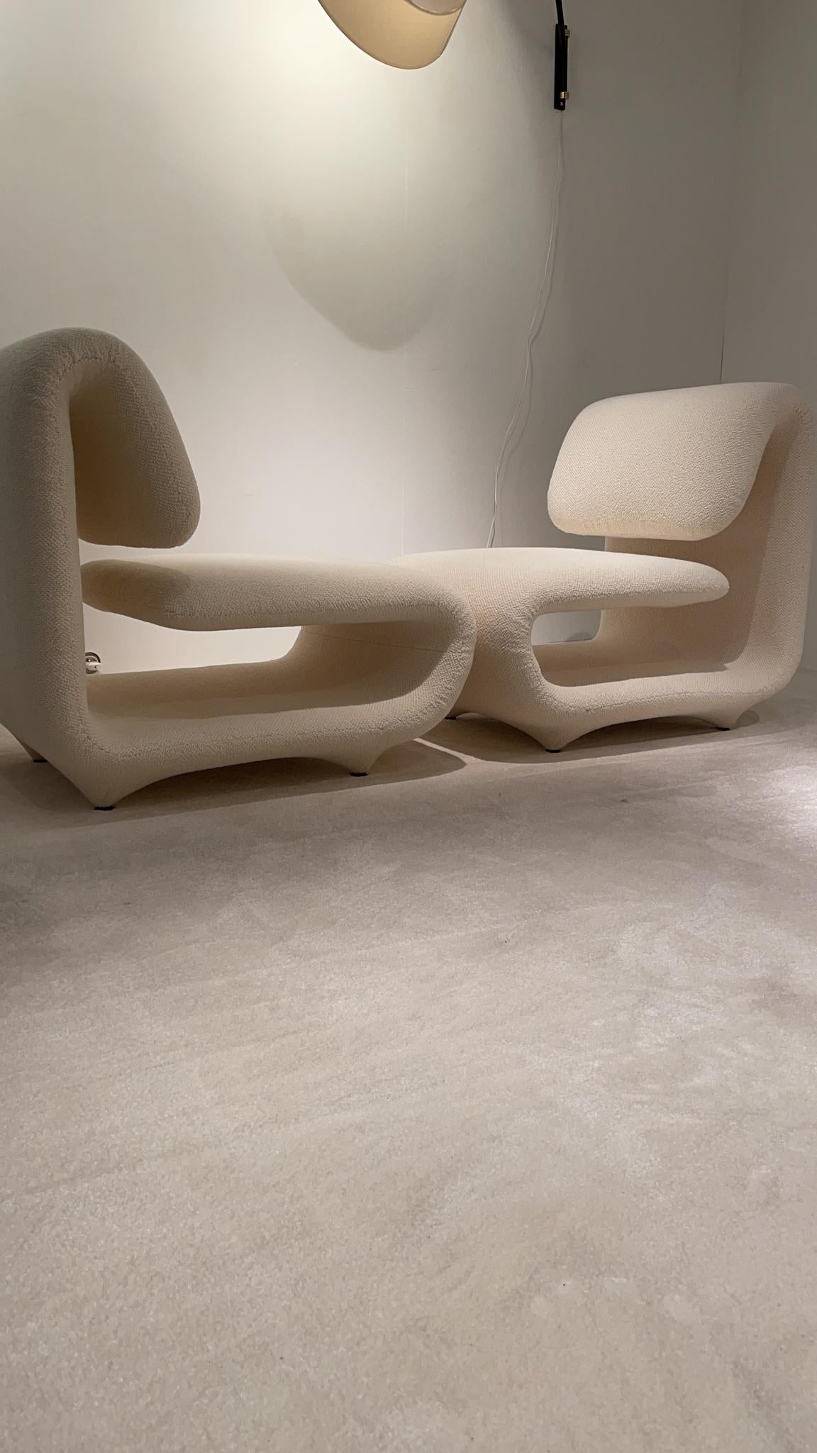 20ième siècle Paire de chaises basses de la série 1500 d'Etienne Henri Martin