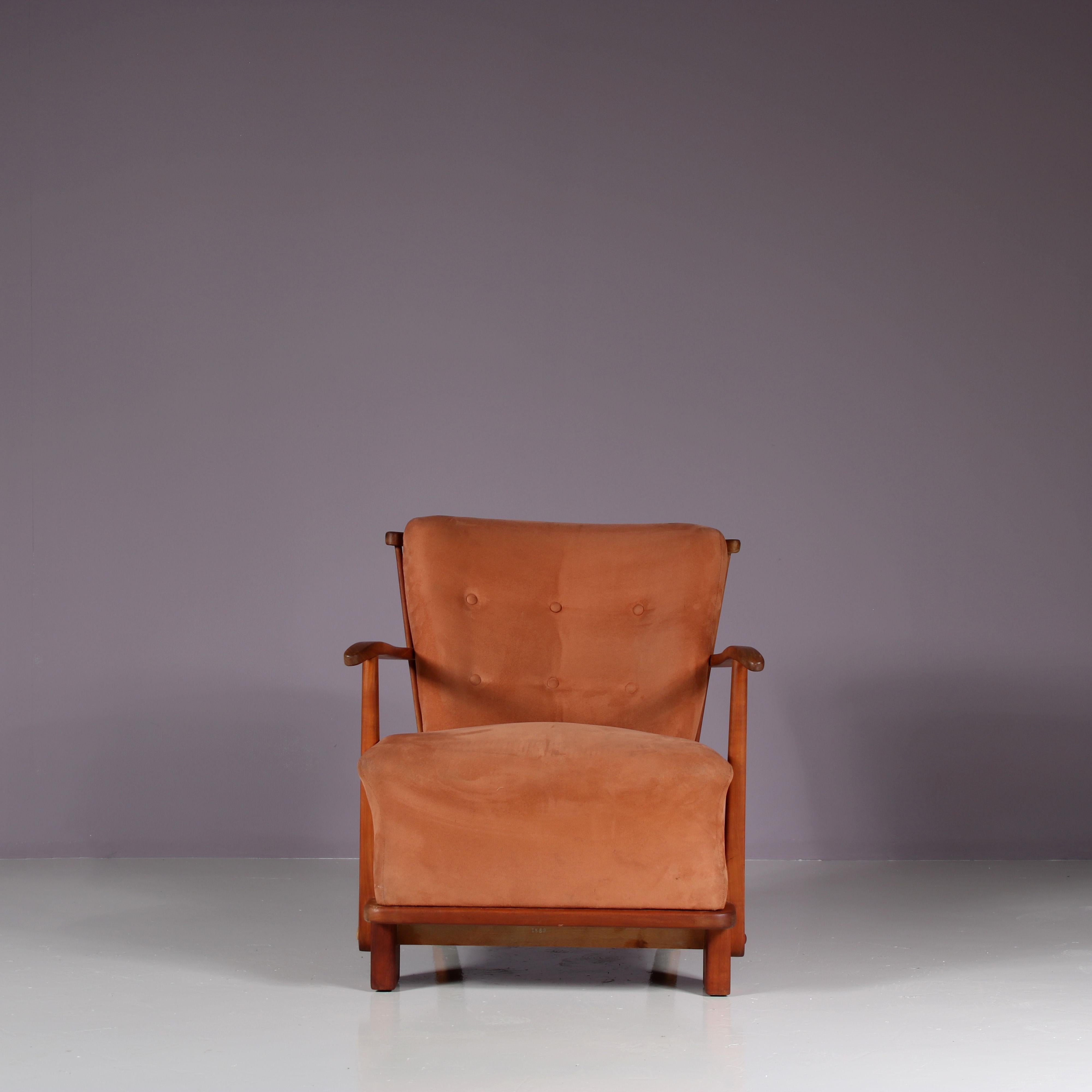 Pair of “1590” Easy Chairs by Fritz Hansen, Denmark 1940 4