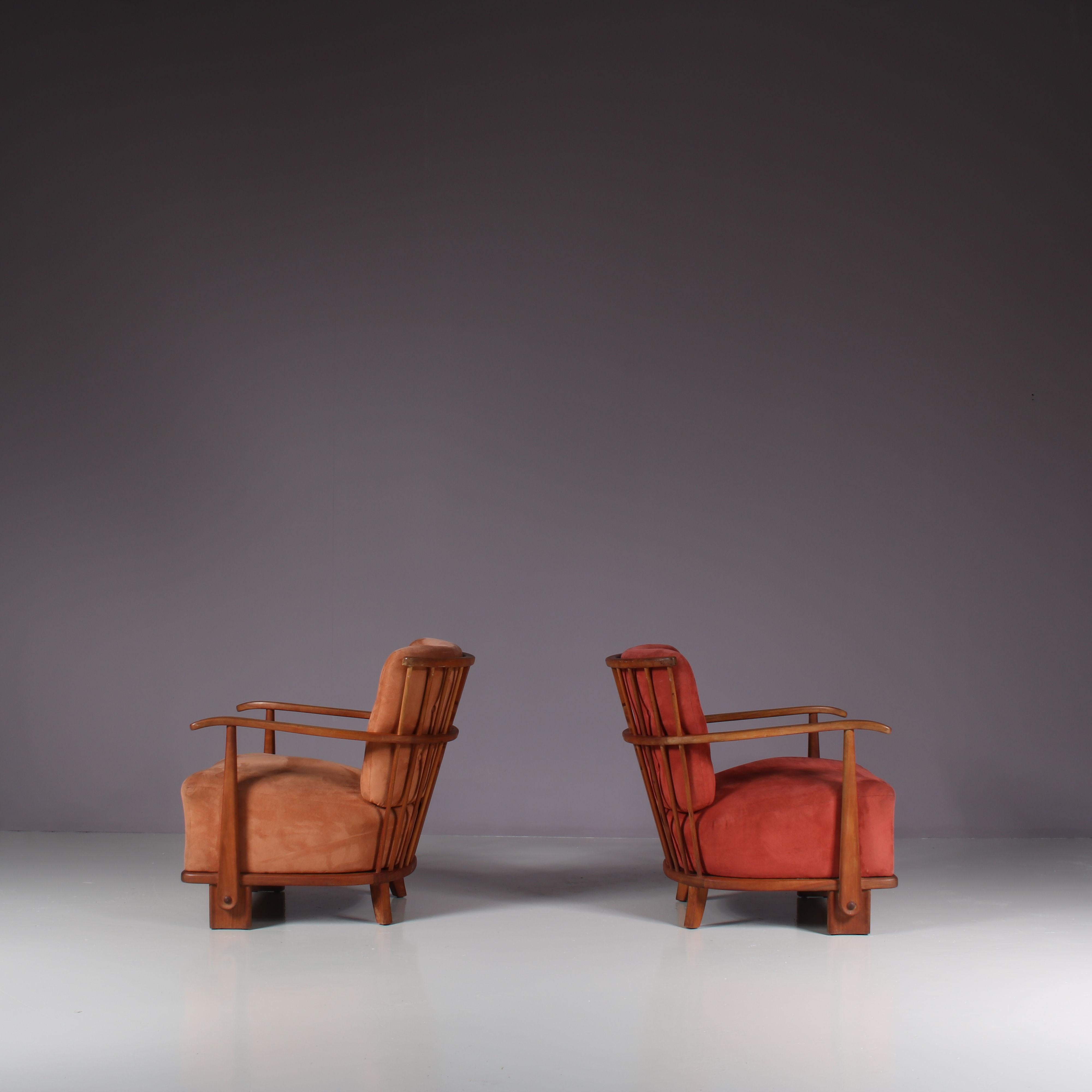 Pair of “1590” Easy Chairs by Fritz Hansen, Denmark 1940 In Good Condition In Amsterdam, NL