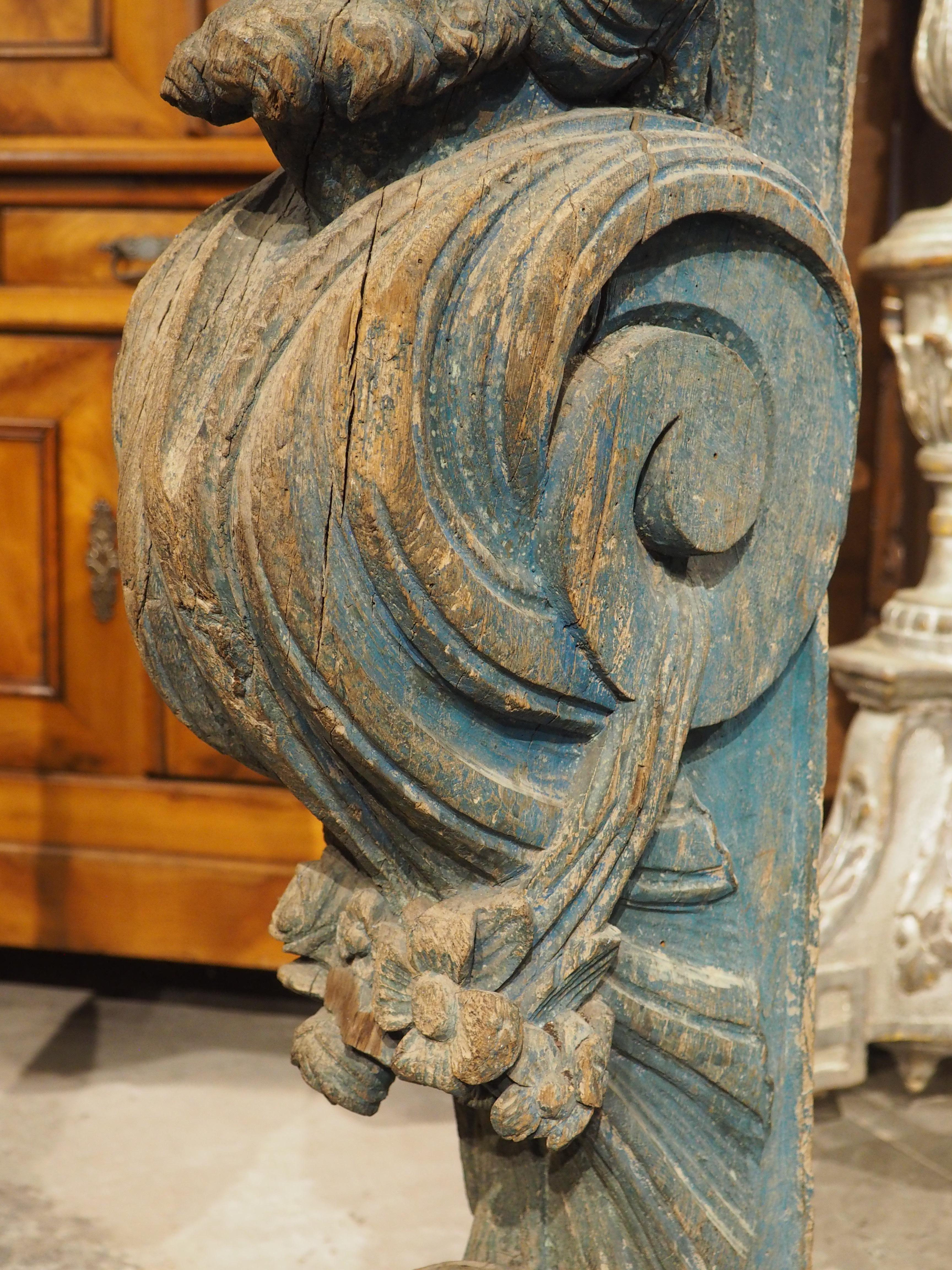 Pair of 16th Century Carved Wooden Terms or Beam Supports from Northern Europe For Sale 2