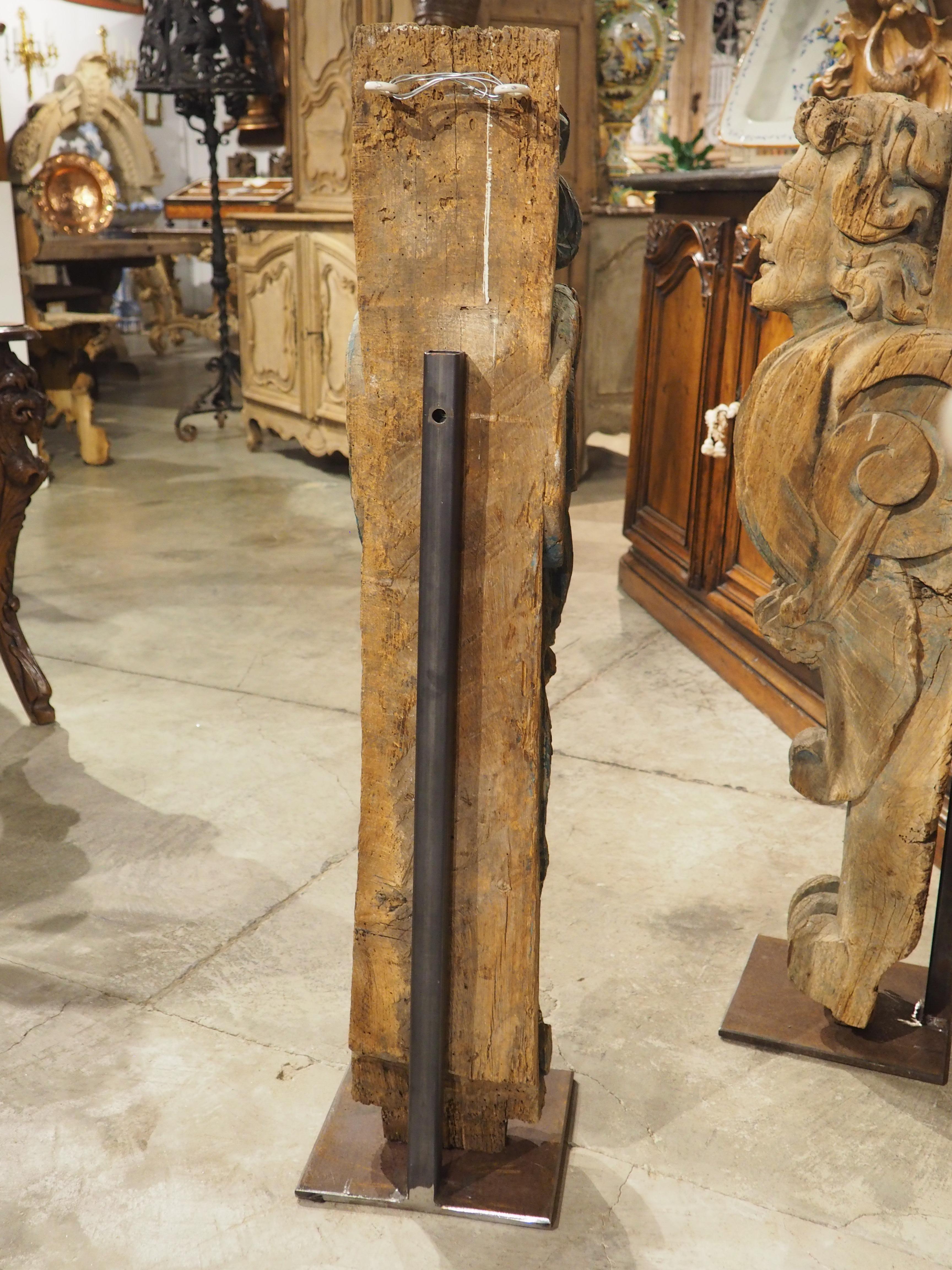 Pair of 16th Century Carved Wooden Terms or Beam Supports from Northern Europe For Sale 9