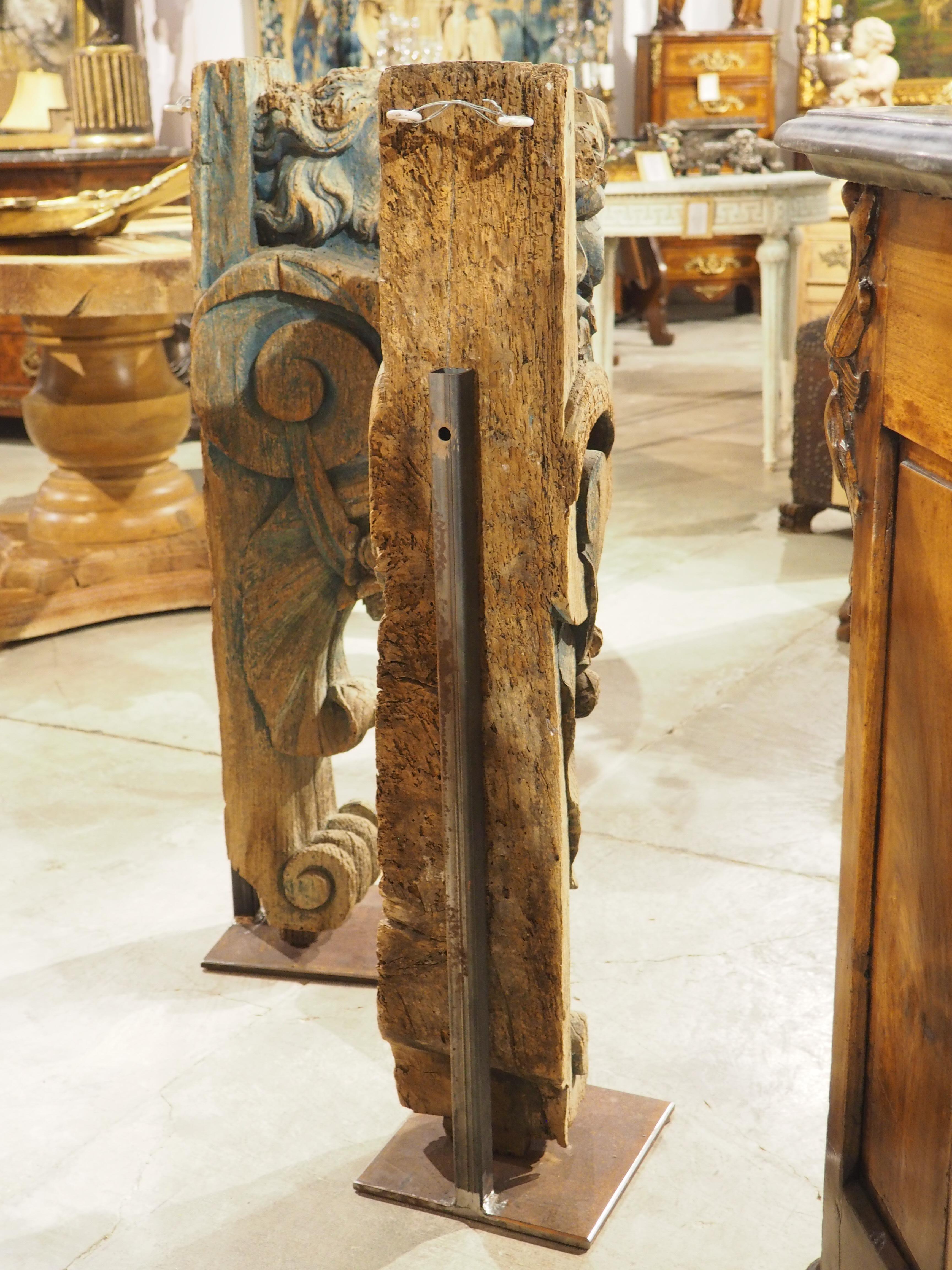 Pair of 16th Century Carved Wooden Terms or Beam Supports from Northern Europe For Sale 11