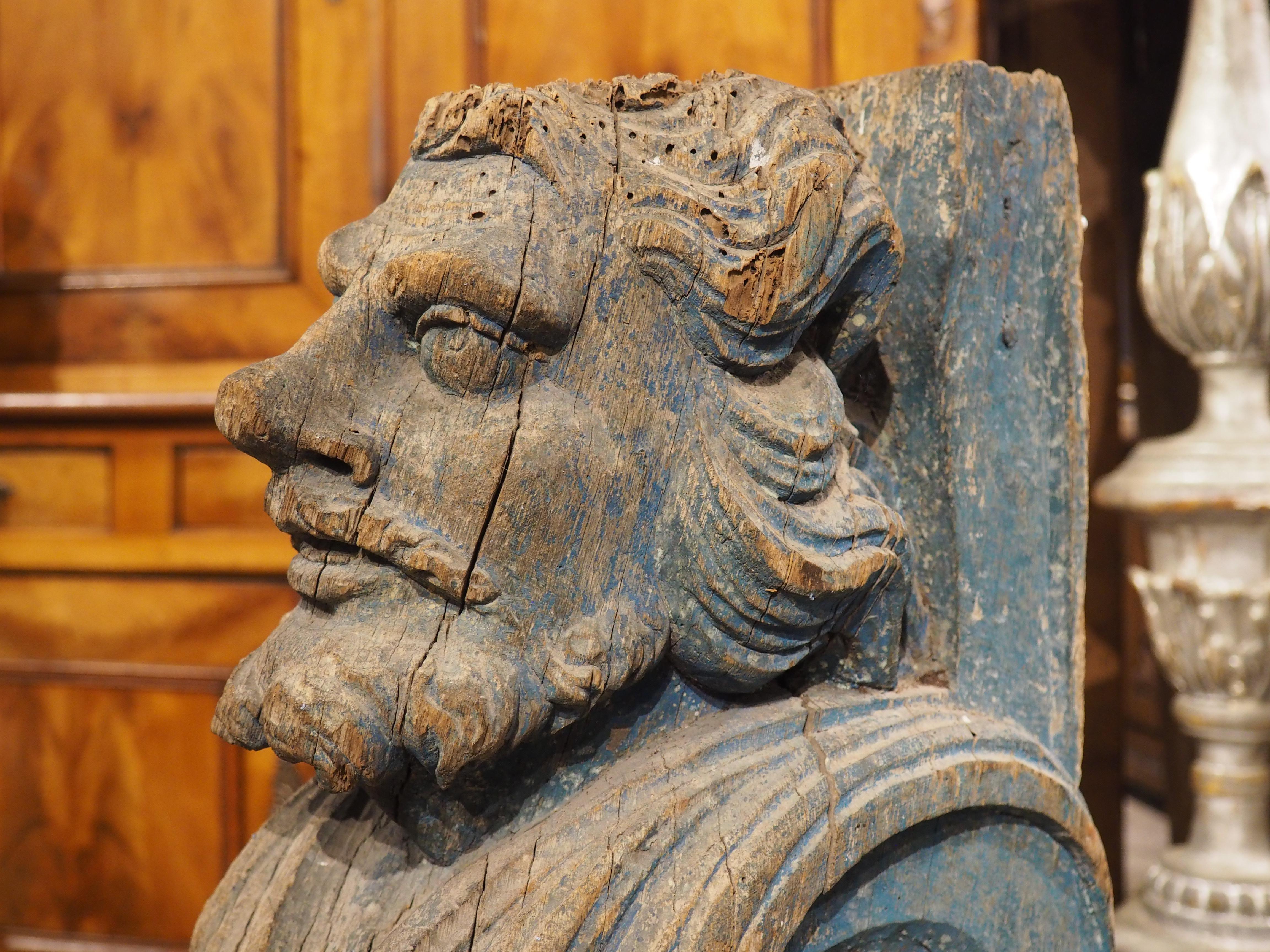 Pair of 16th Century Carved Wooden Terms or Beam Supports from Northern Europe For Sale 1