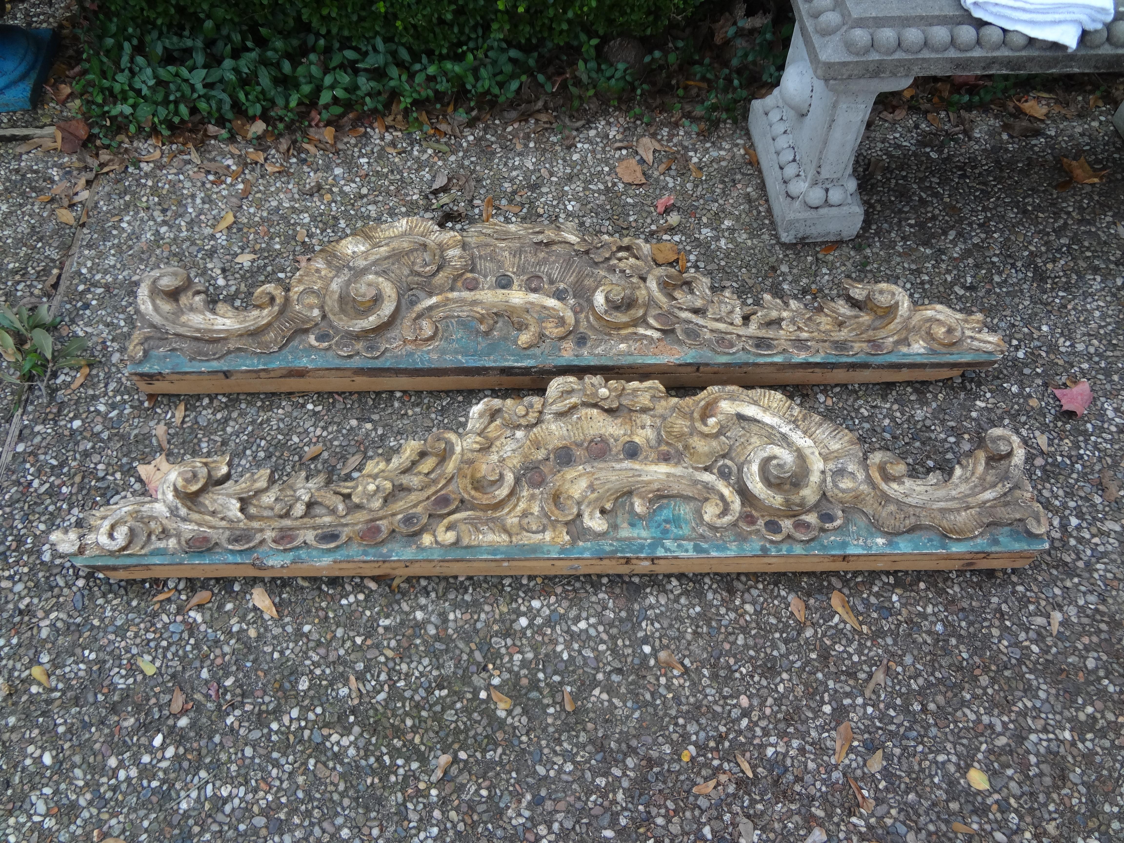 17th-18th Century Italian Baroque Painted and Gilt Architectural Elements, Pair In Good Condition In Houston, TX