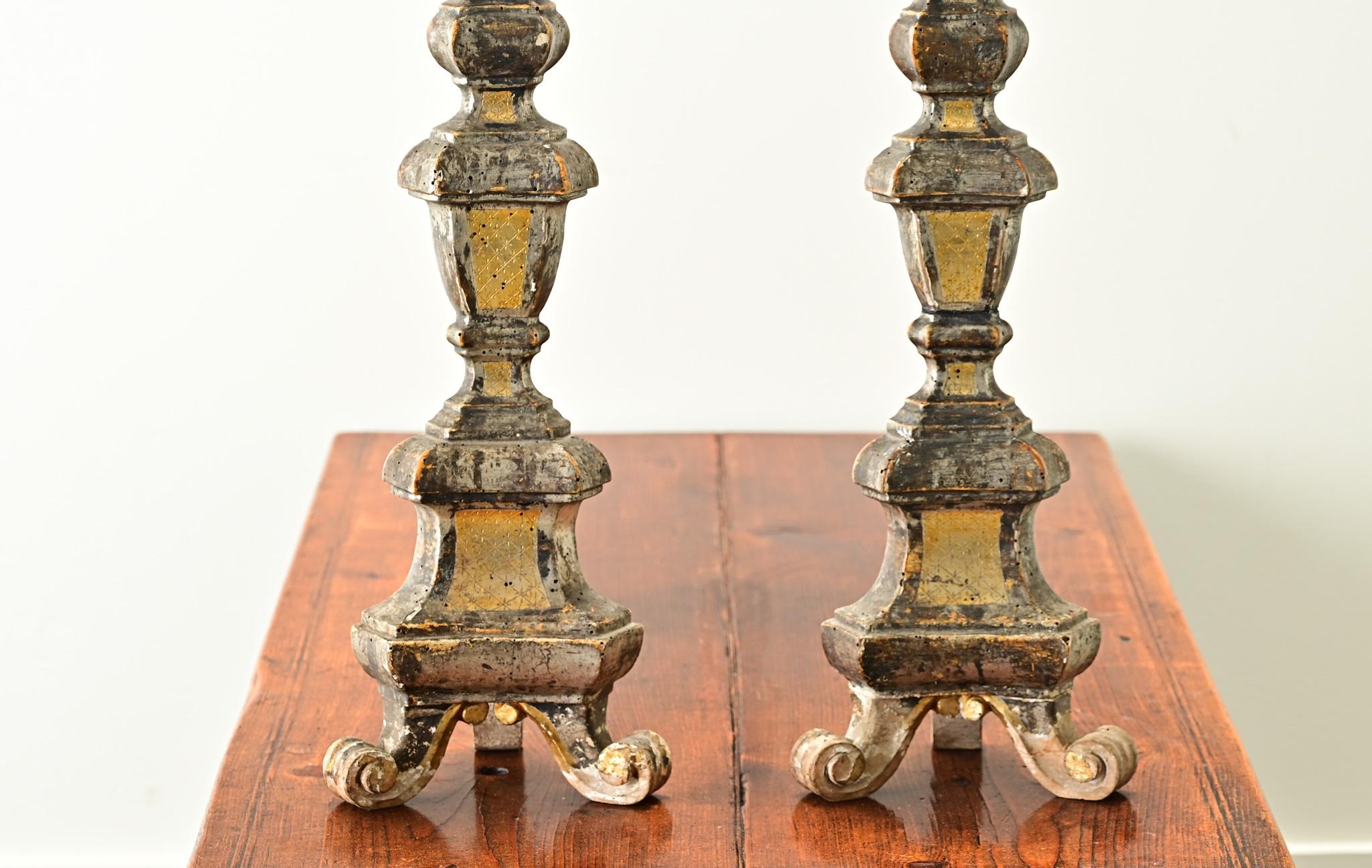 Hand-Carved Pair of 16th Century Italian Gilt Candlesticks For Sale