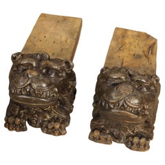 Paire de supports de lion en bois sculpté de la Renaissance italienne du 16ème siècle