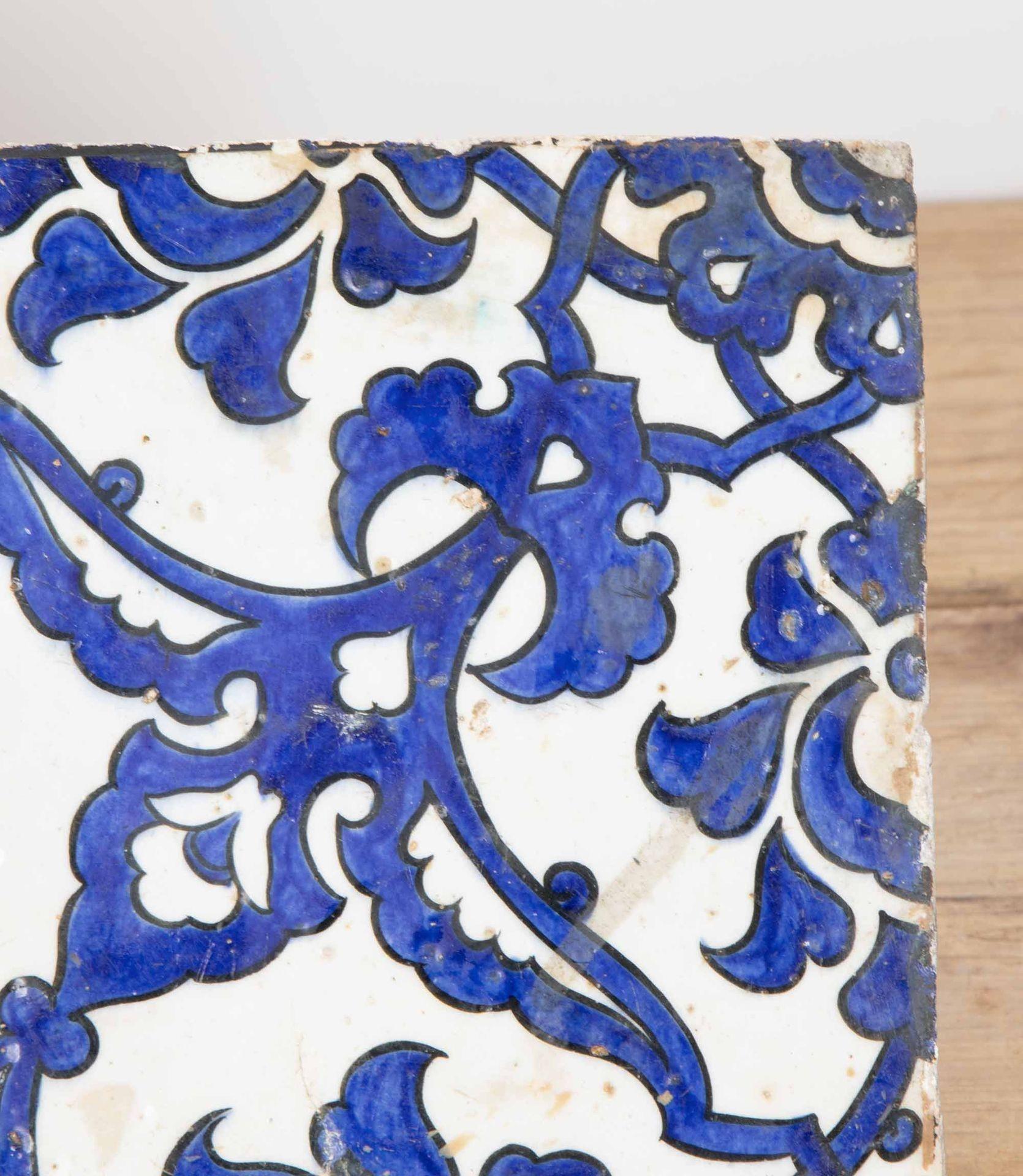 Paire de carreaux de céramique Iznik du XVIe siècle 