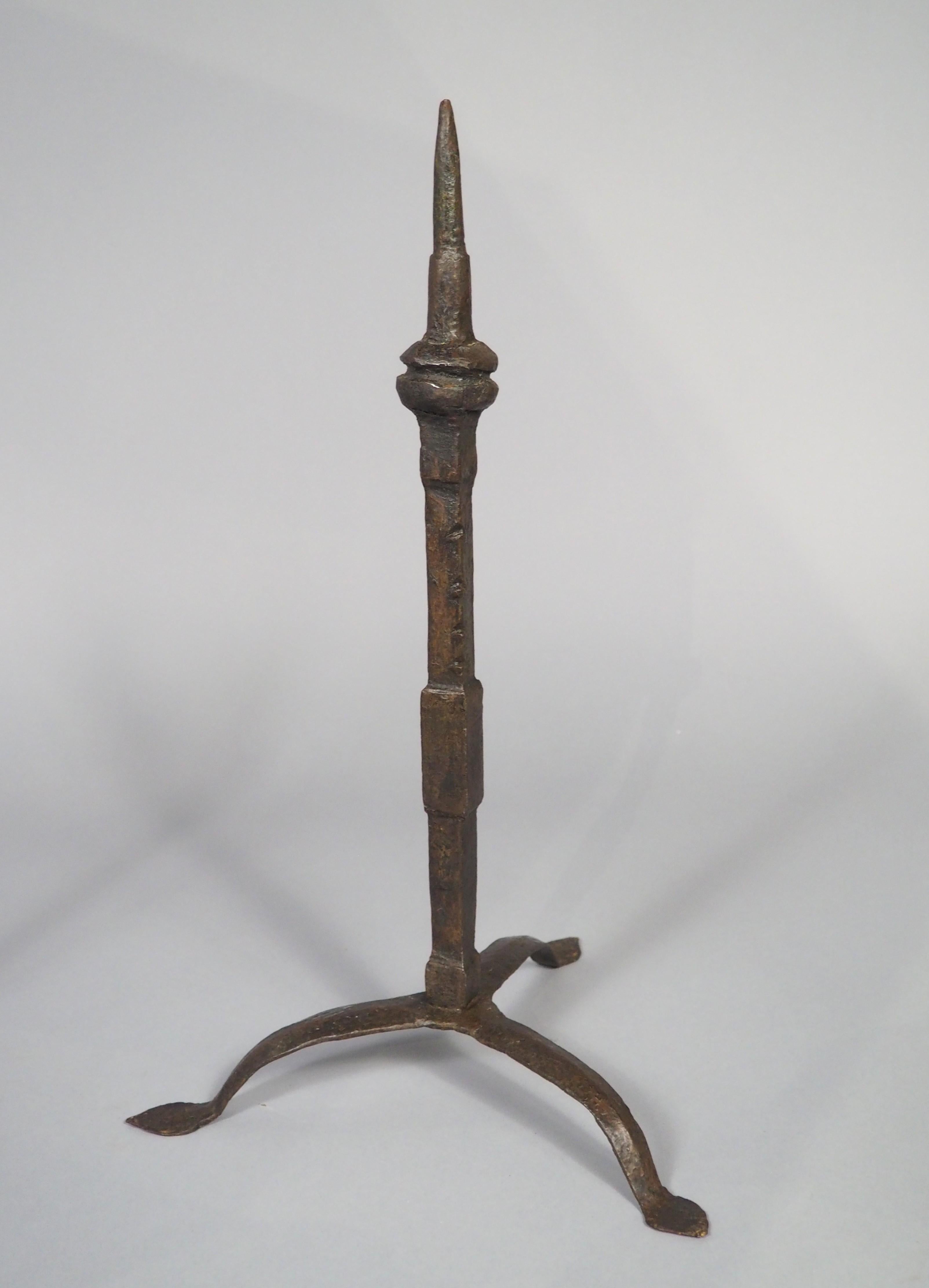 Pair of 16th or 17th Century Italian Forged Iron Tripod Pricket Candlesticks For Sale 3