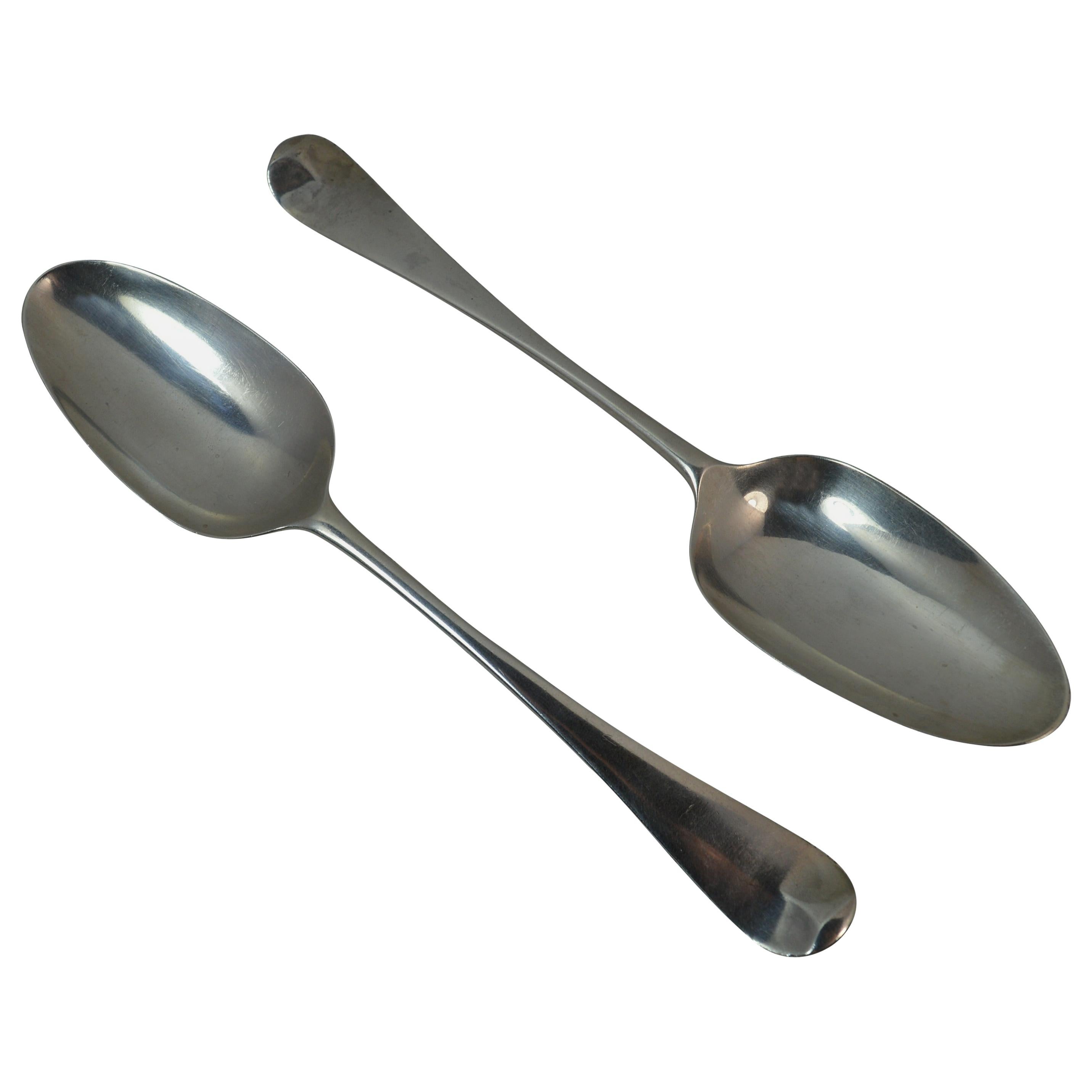 1700 English Silver Rat Tail Trefid Table Spoon For Sale at 1stDibs