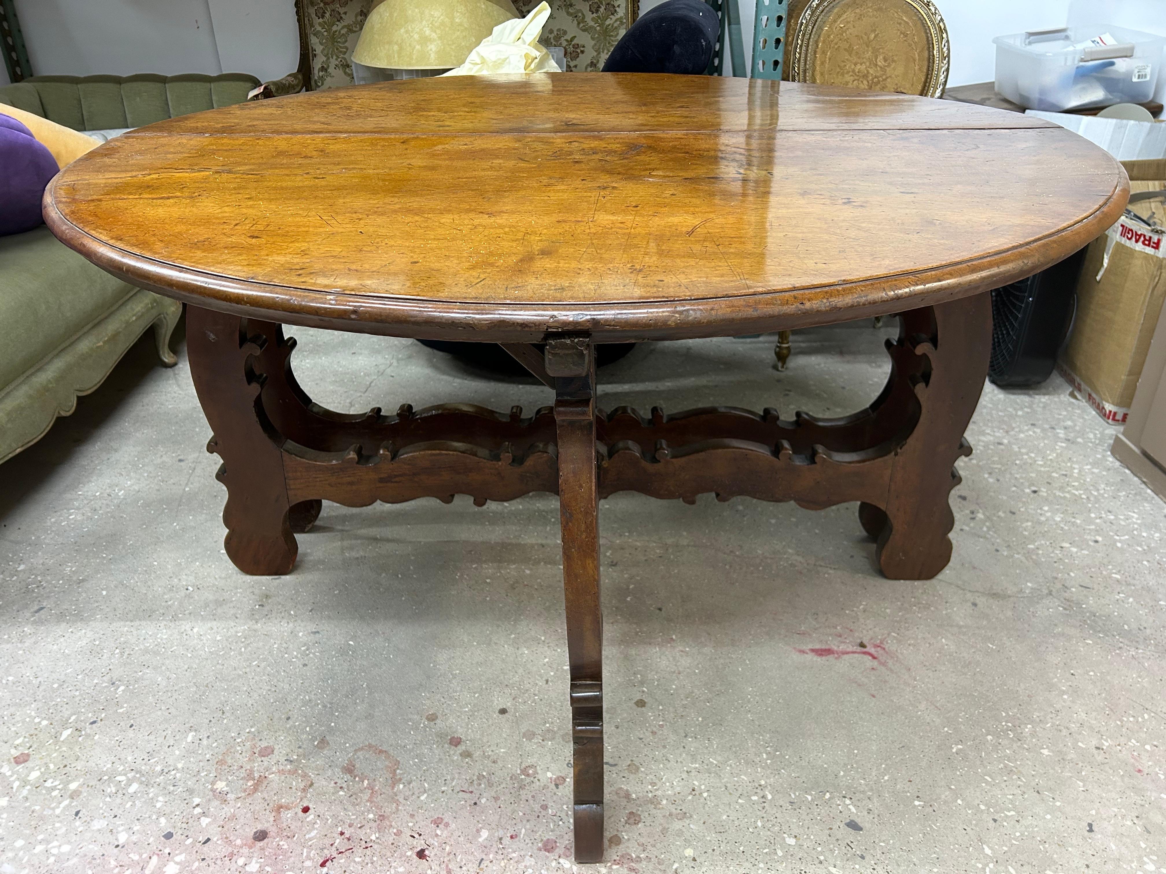 Pair Of 17th-18th Century Italian Console Tables In Good Condition For Sale In Houston, TX