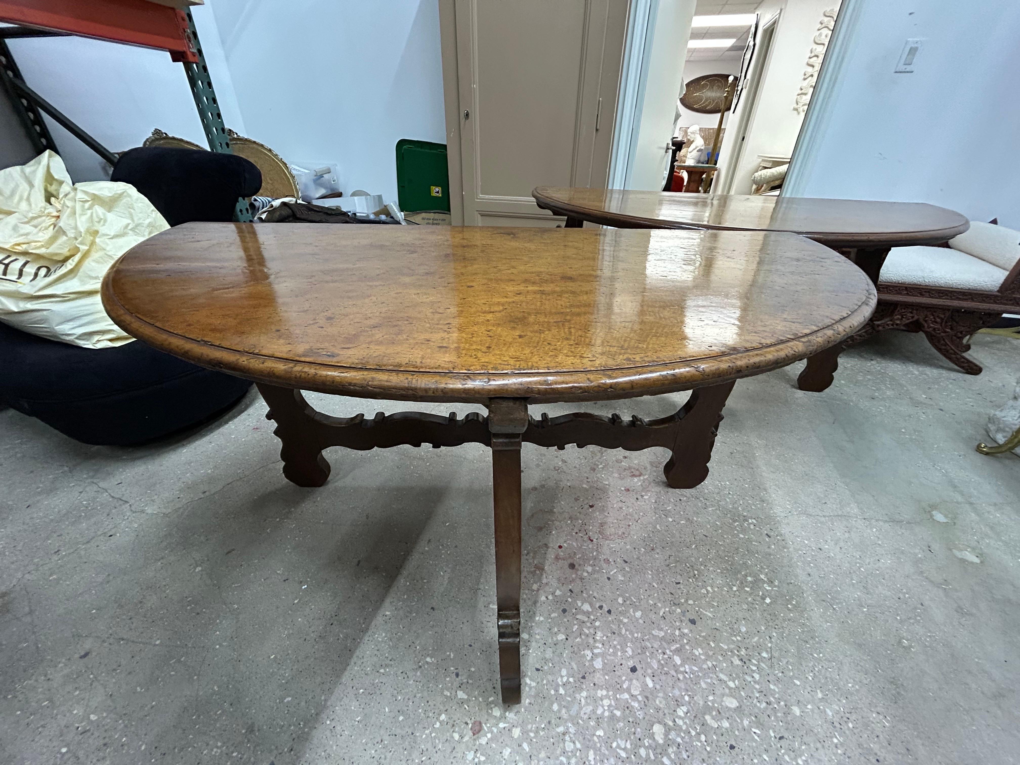 Pair Of 17th-18th Century Italian Console Tables For Sale 1