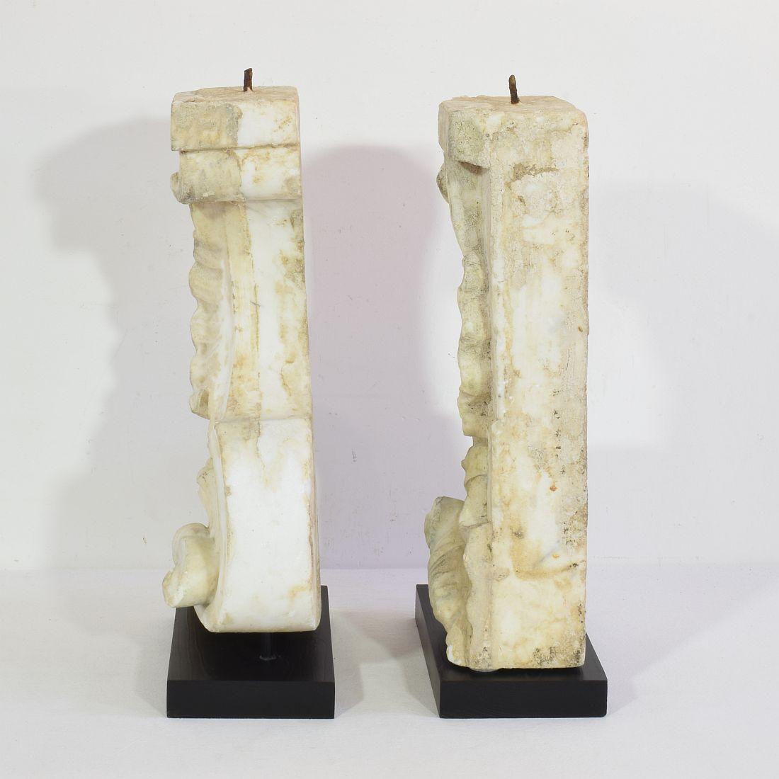 Pair of 17th/ 18th Century Italian White Marble Baroque Ornaments For Sale 1