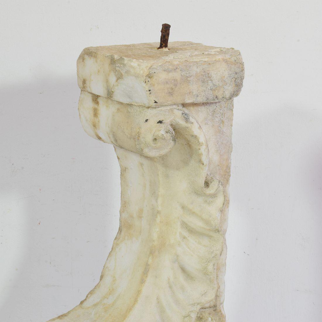 Pair of 17th/ 18th Century Italian White Marble Baroque Ornaments For Sale 4